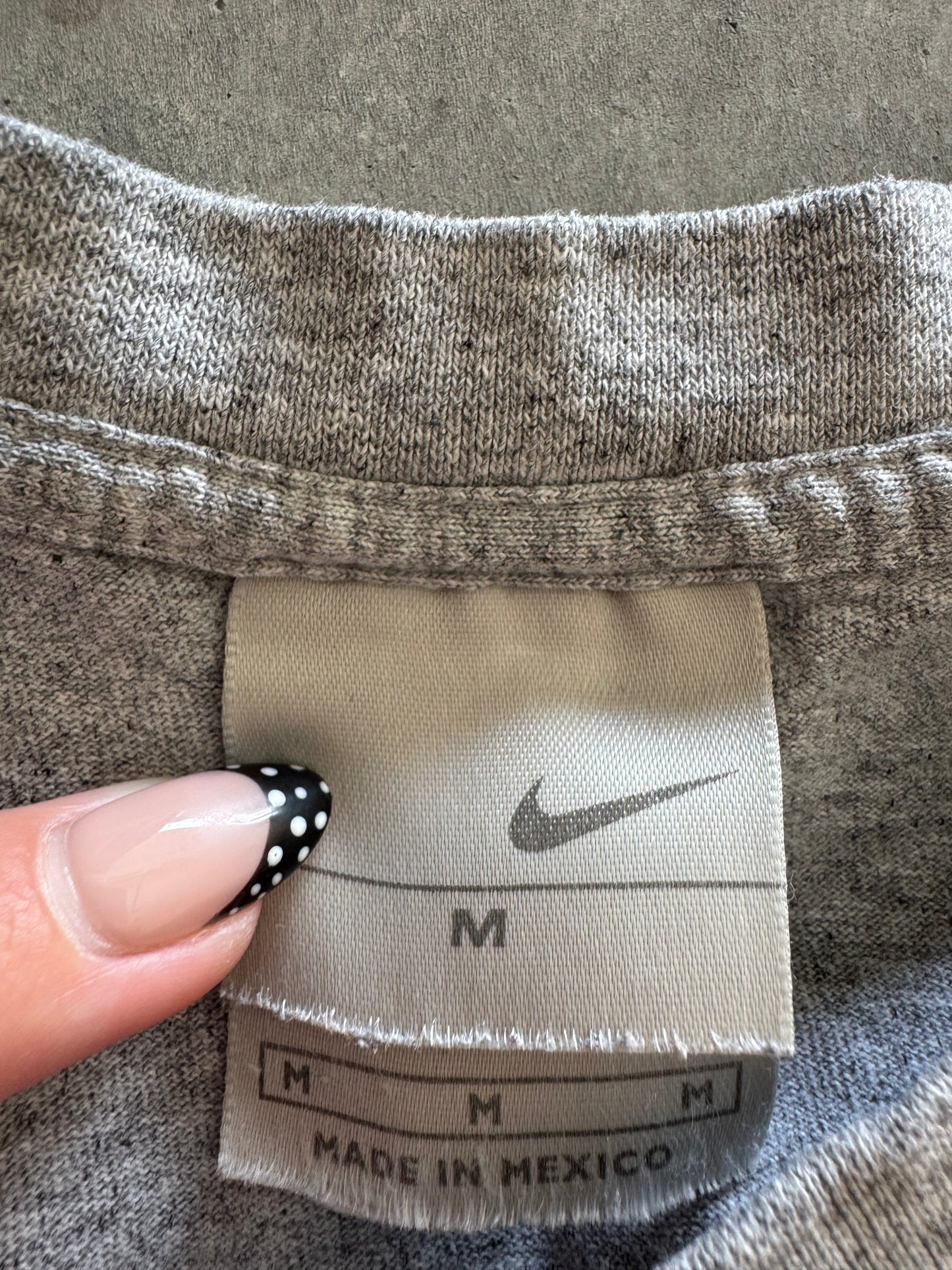 Vintage 00s Nike Center Swoosh Long Sleeve - M