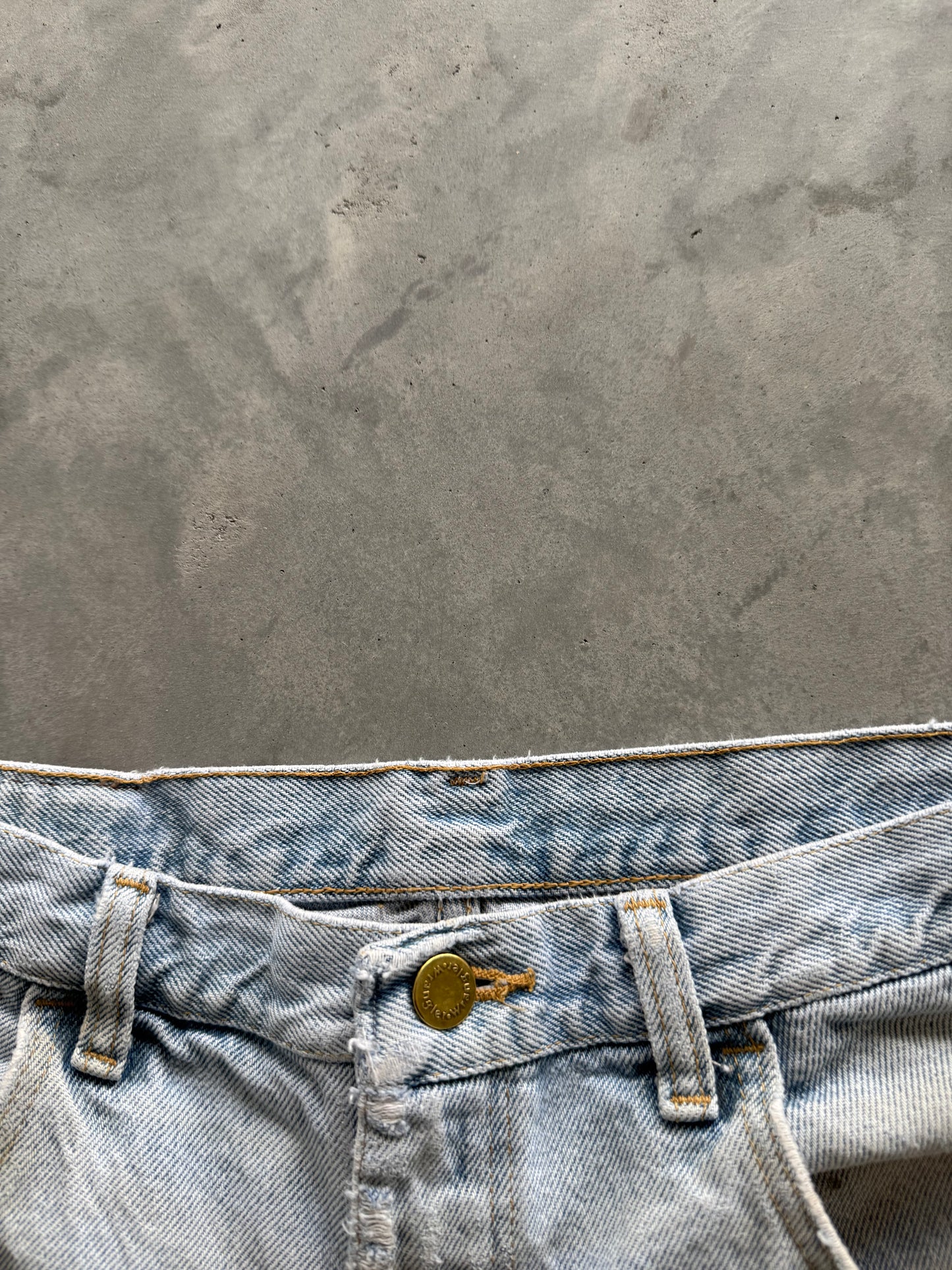 Vintage Distressed Wrangler Jorts - 32x9