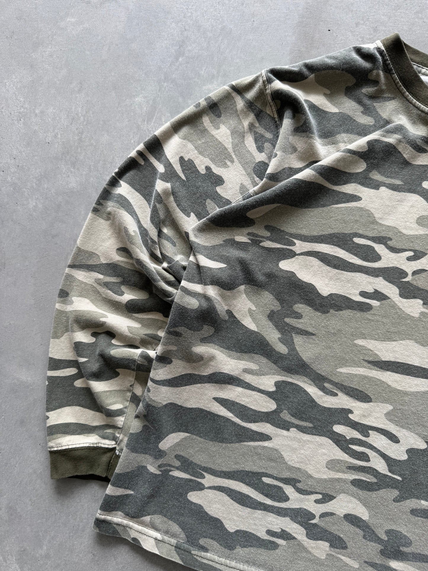 Vintage Camo Women’s Longsleeve - L/XL