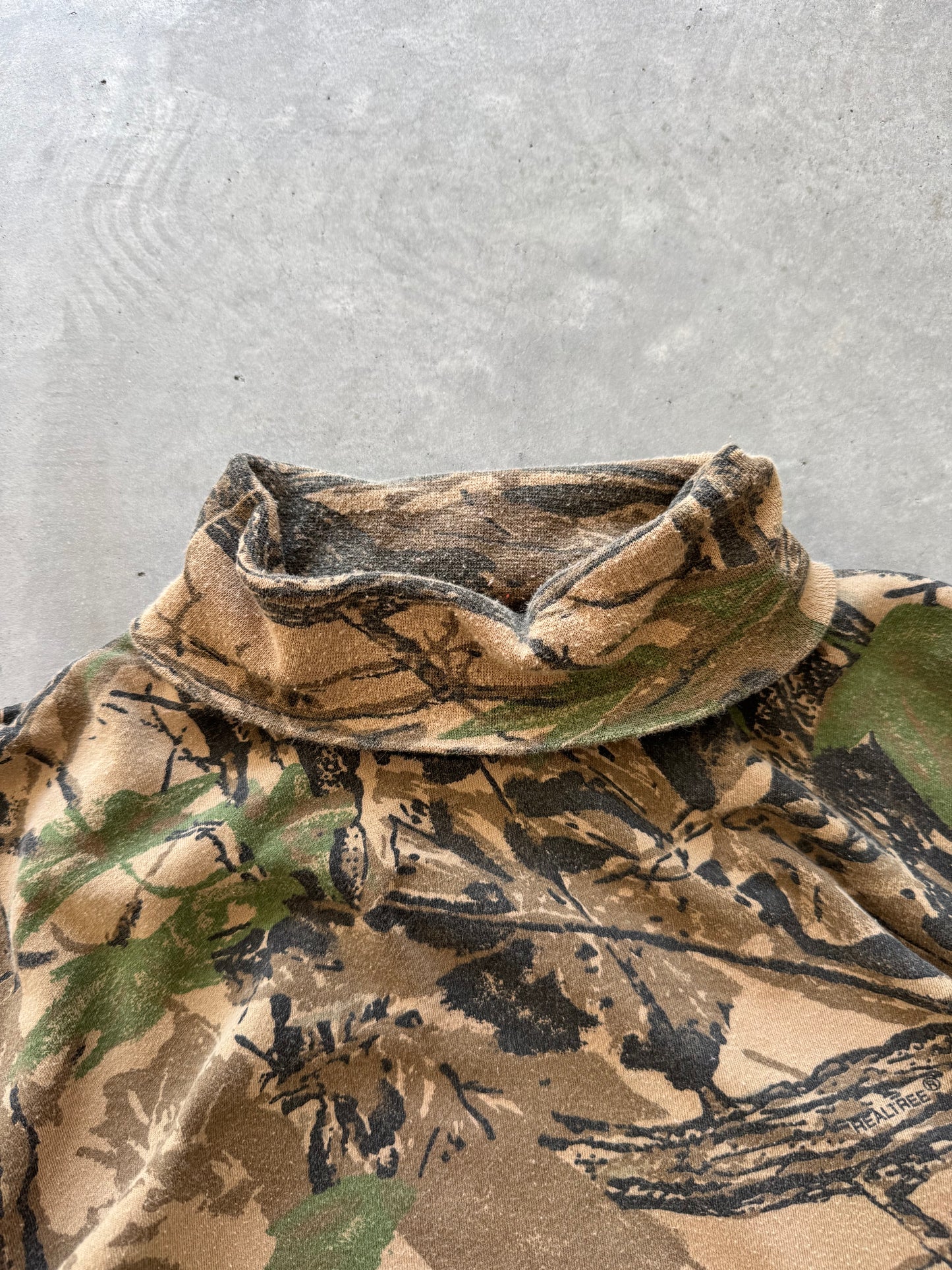 Vintage Camo Turtleneck - L