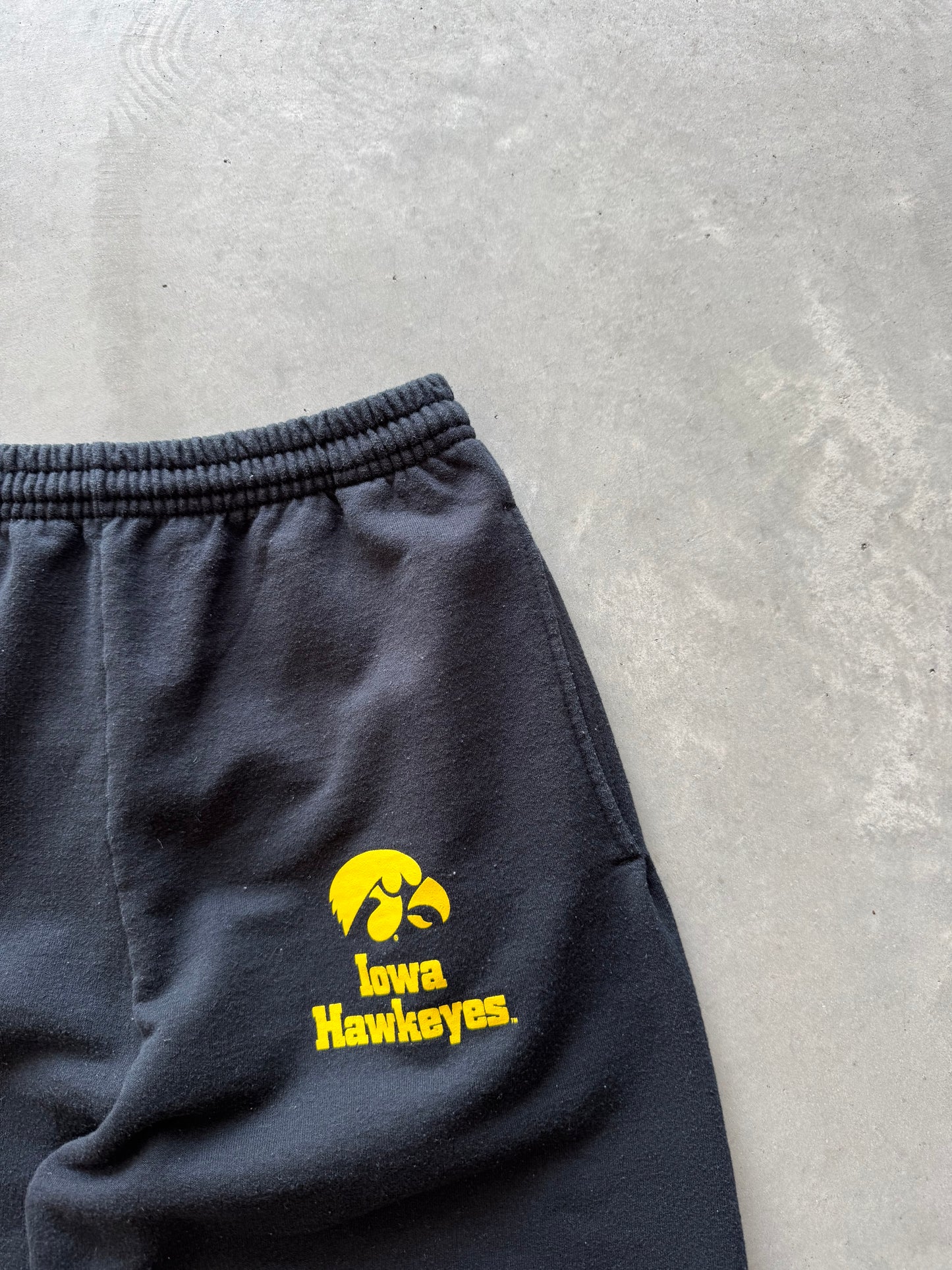 Vintage Iowa Hawkeyes Sweatpants - S