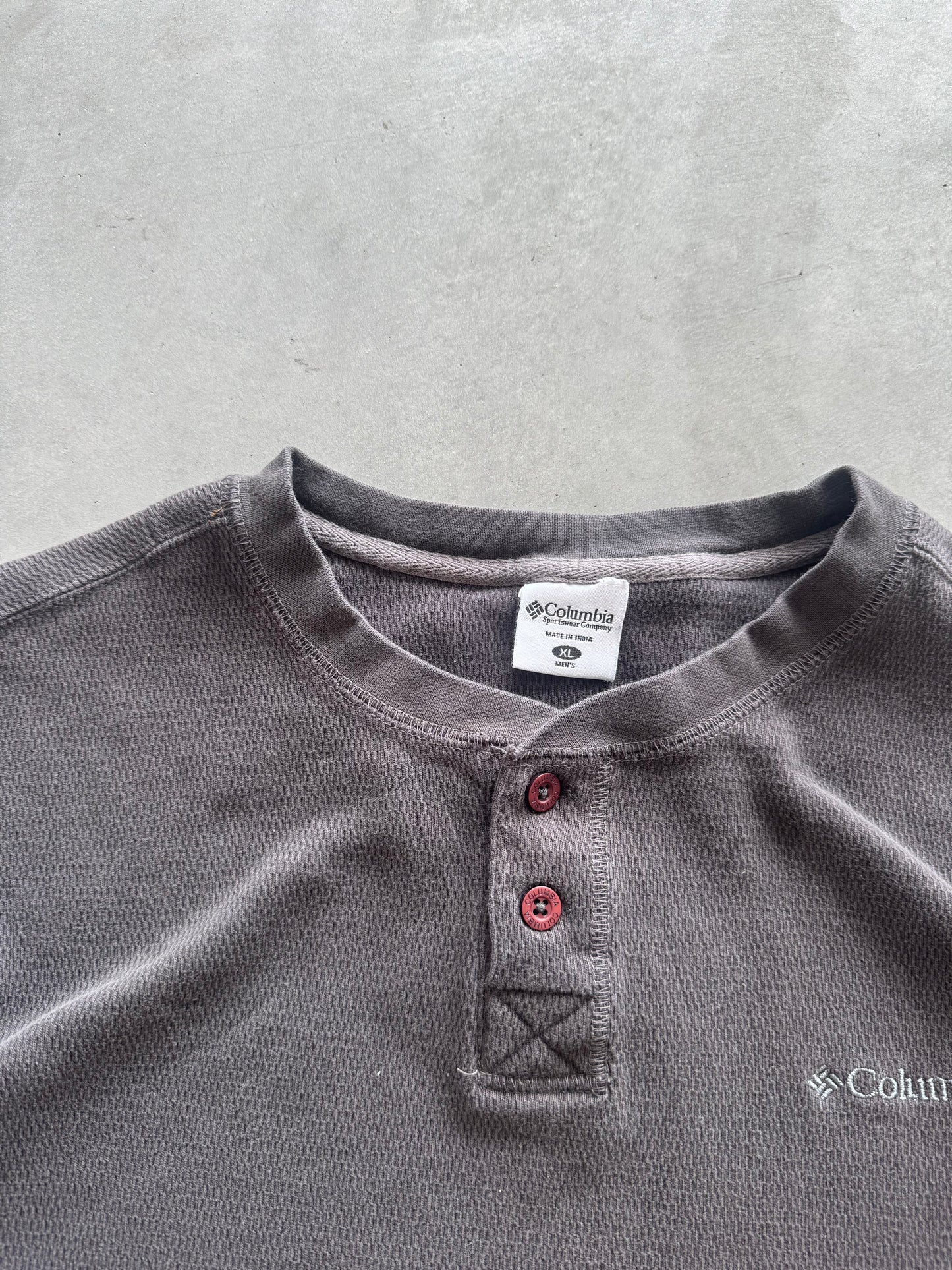 Vintage Columbia Longsleeve - XL