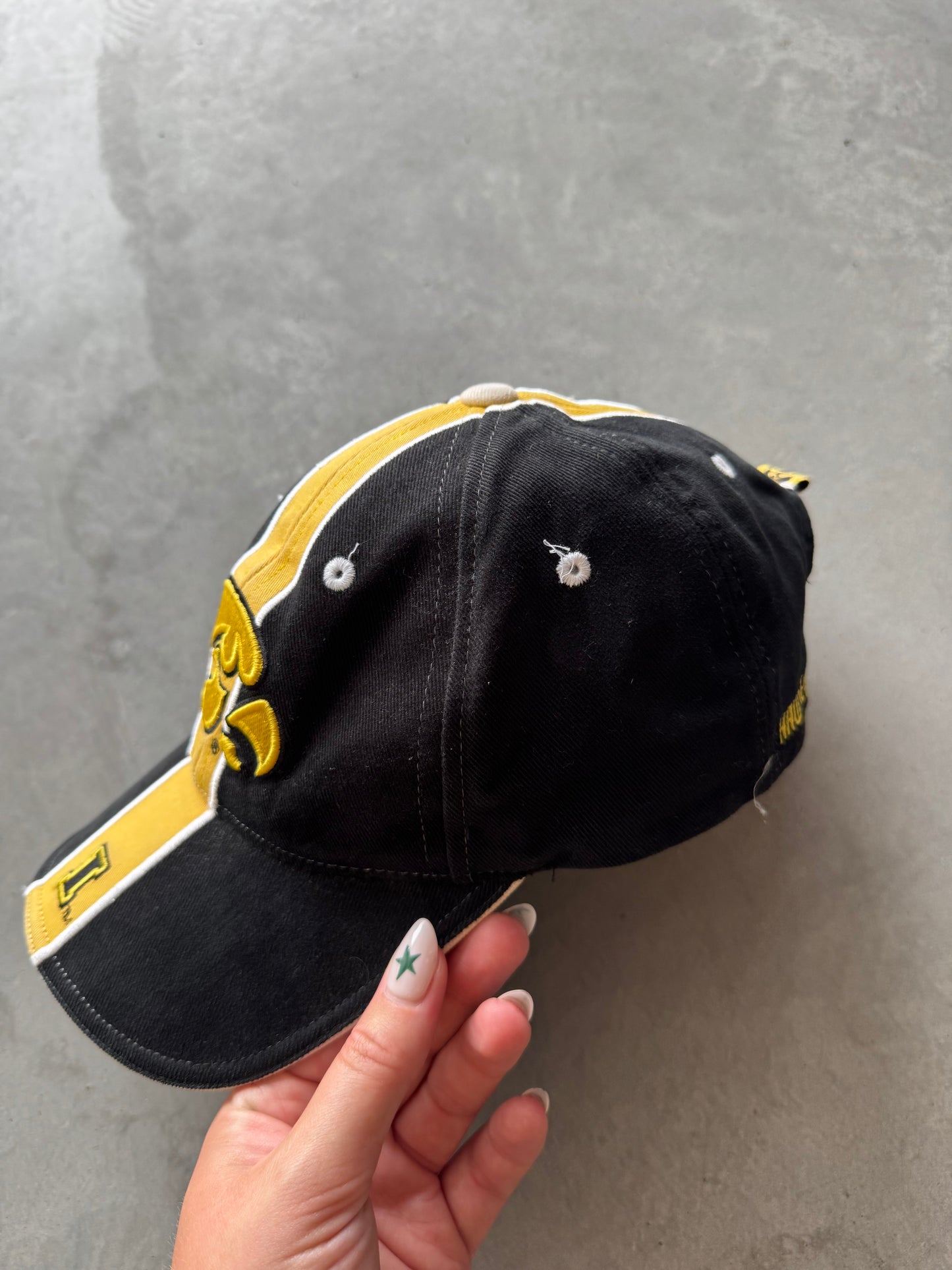 Vintage Iowa Hawkeyes Hat