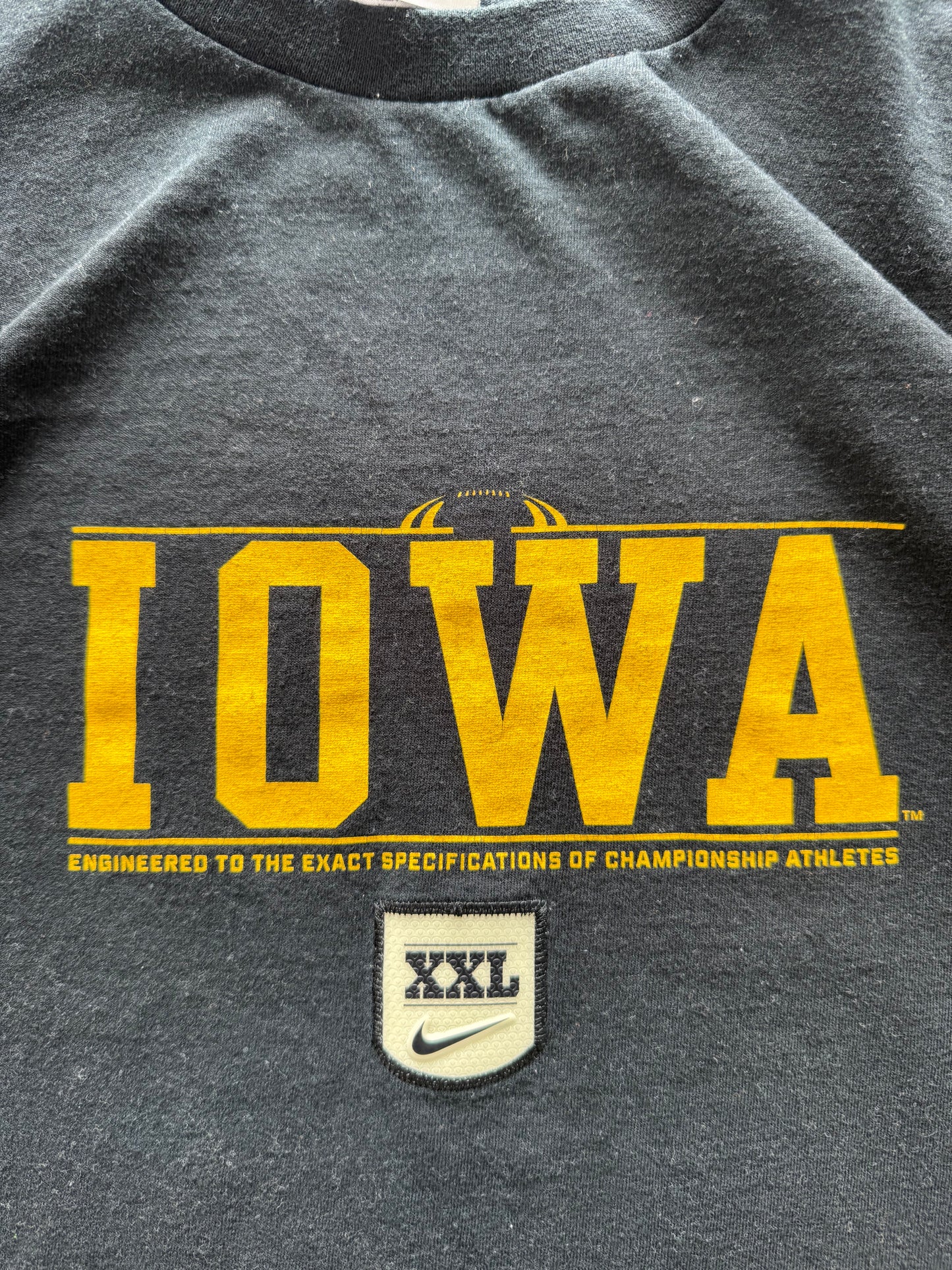 Vintage 90s Nike Iowa Hawkeyes Tee - L