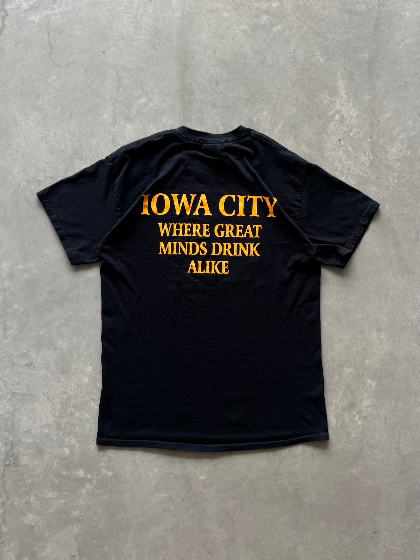 Iowa Hawkeyes Cheer for Beer Tee - M