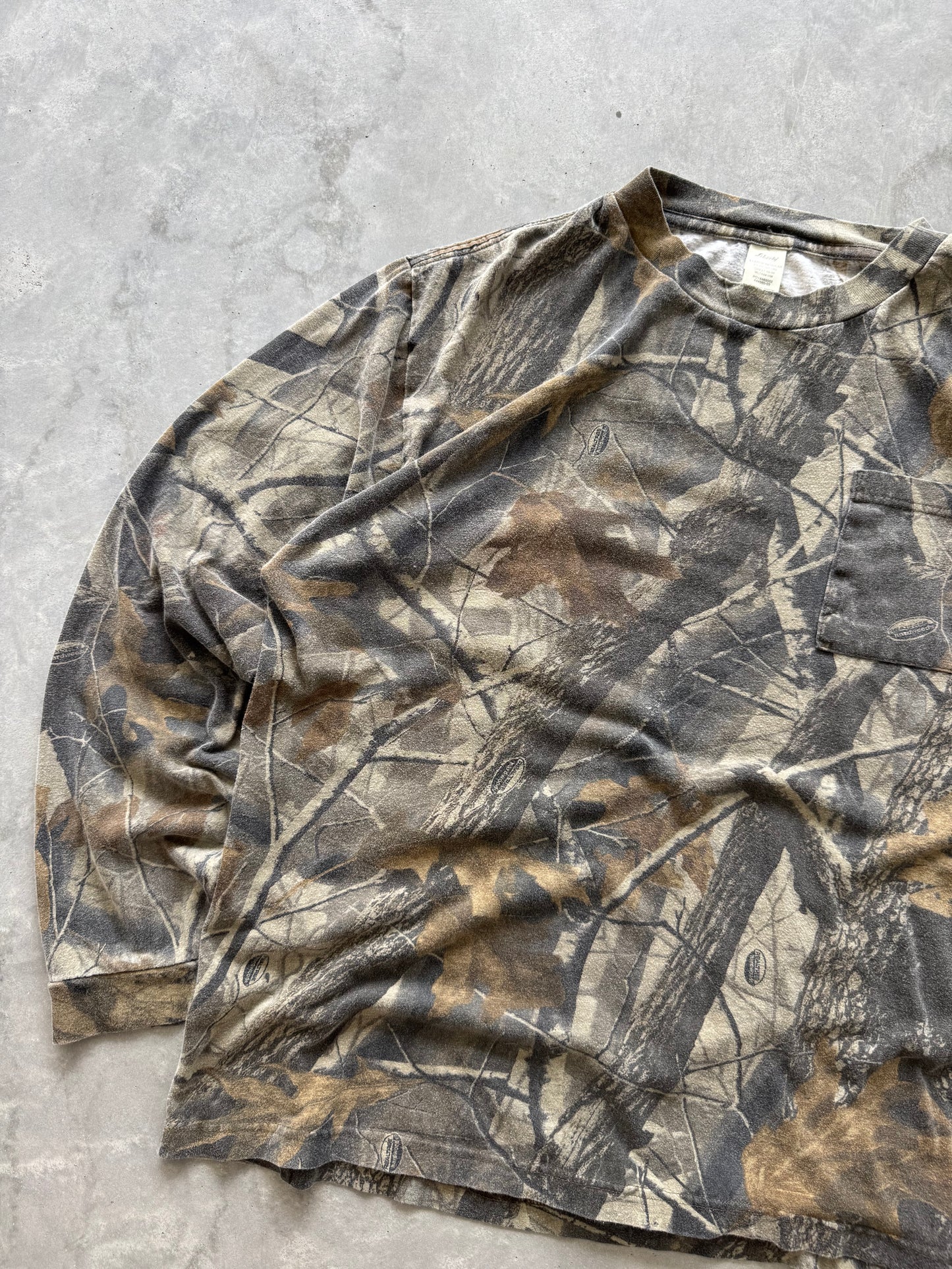 Vintage Camo Longsleeve - XL
