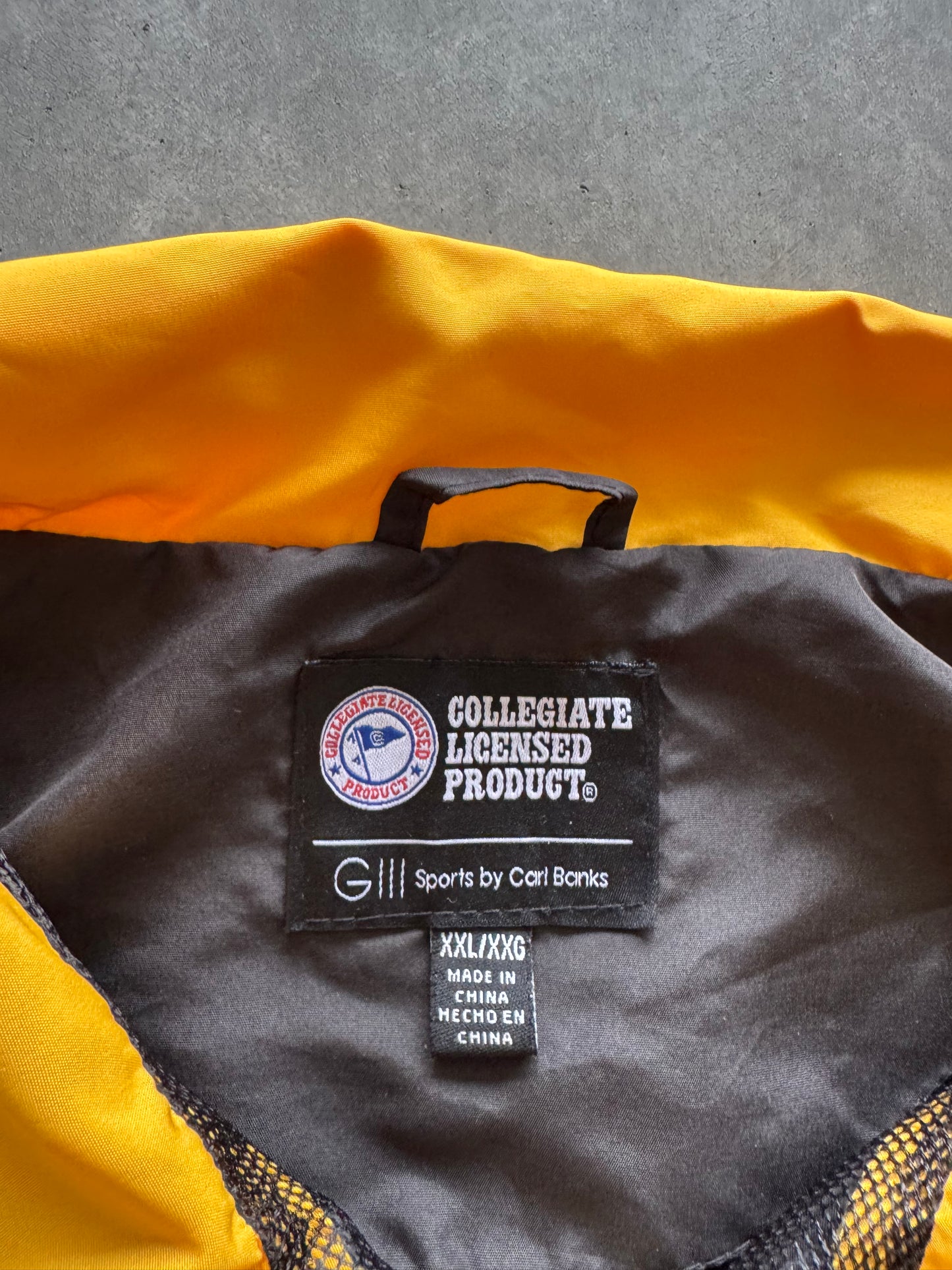 Iowa Hawkeyes Windbreaker - XXL