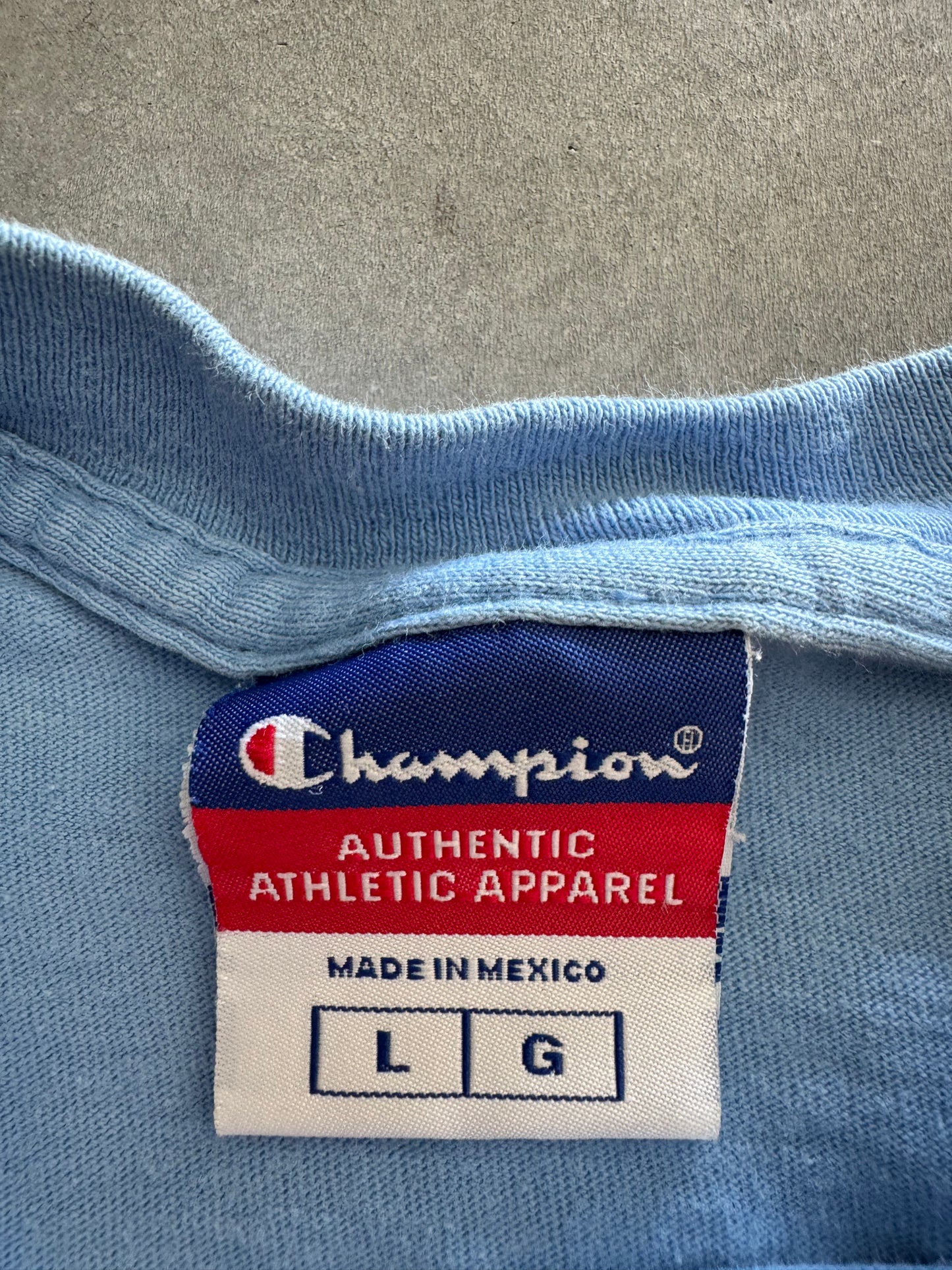 Vintage Champion Tee - L