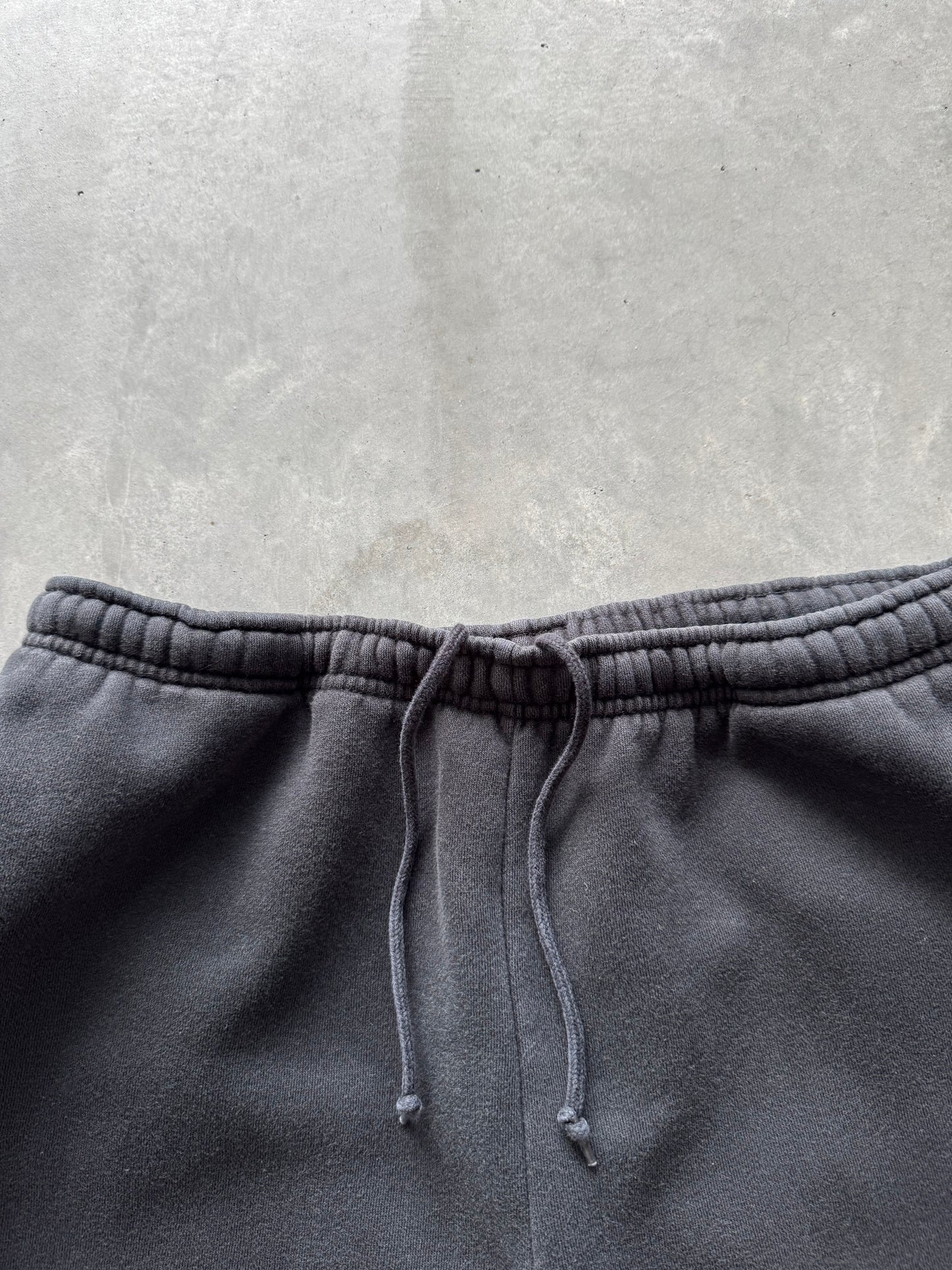 Vintage Iowa Hawkeyes Sweatpants - M