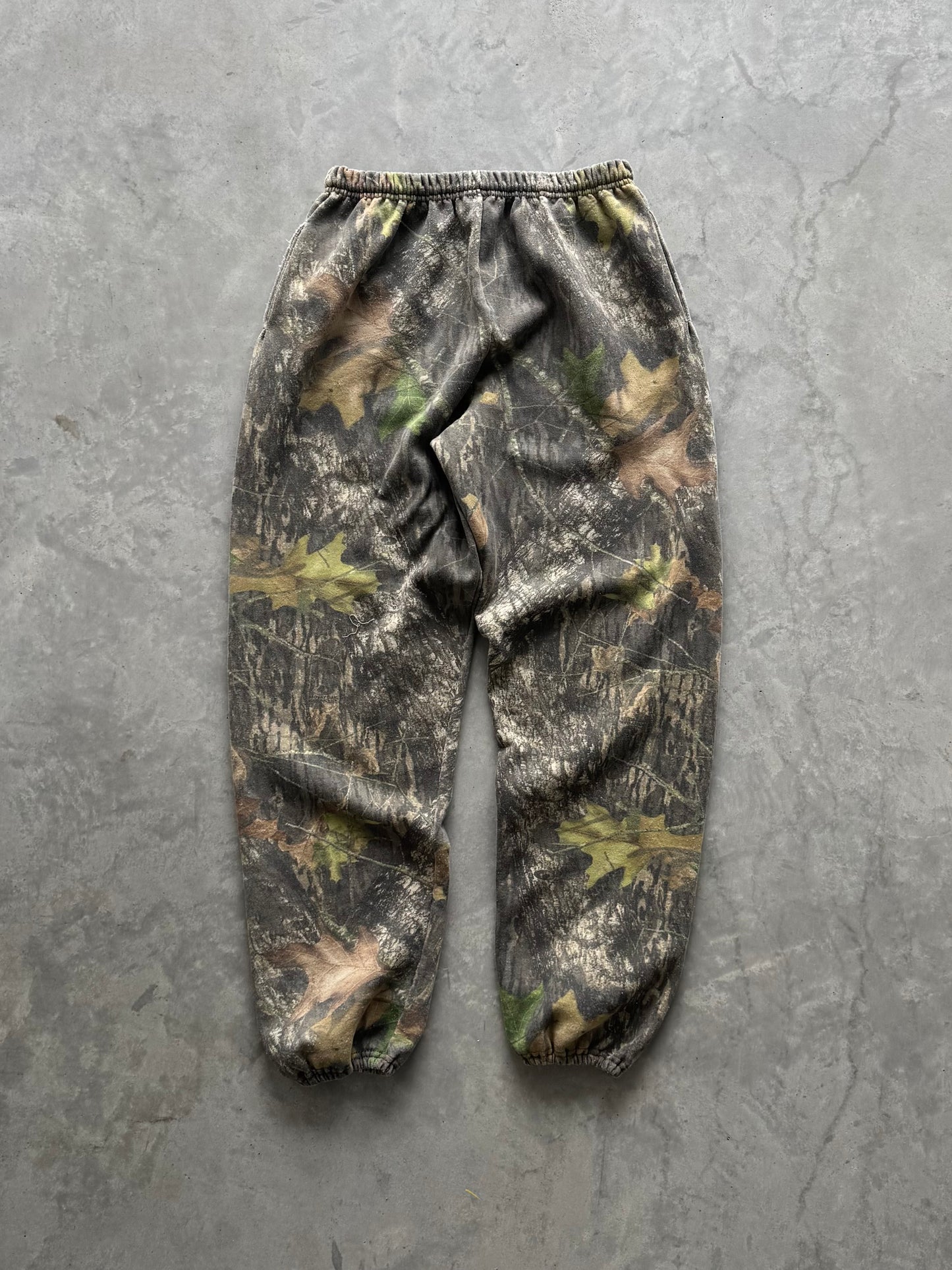 Vintage Jerzees Outdoors Camo Sweatpants - L
