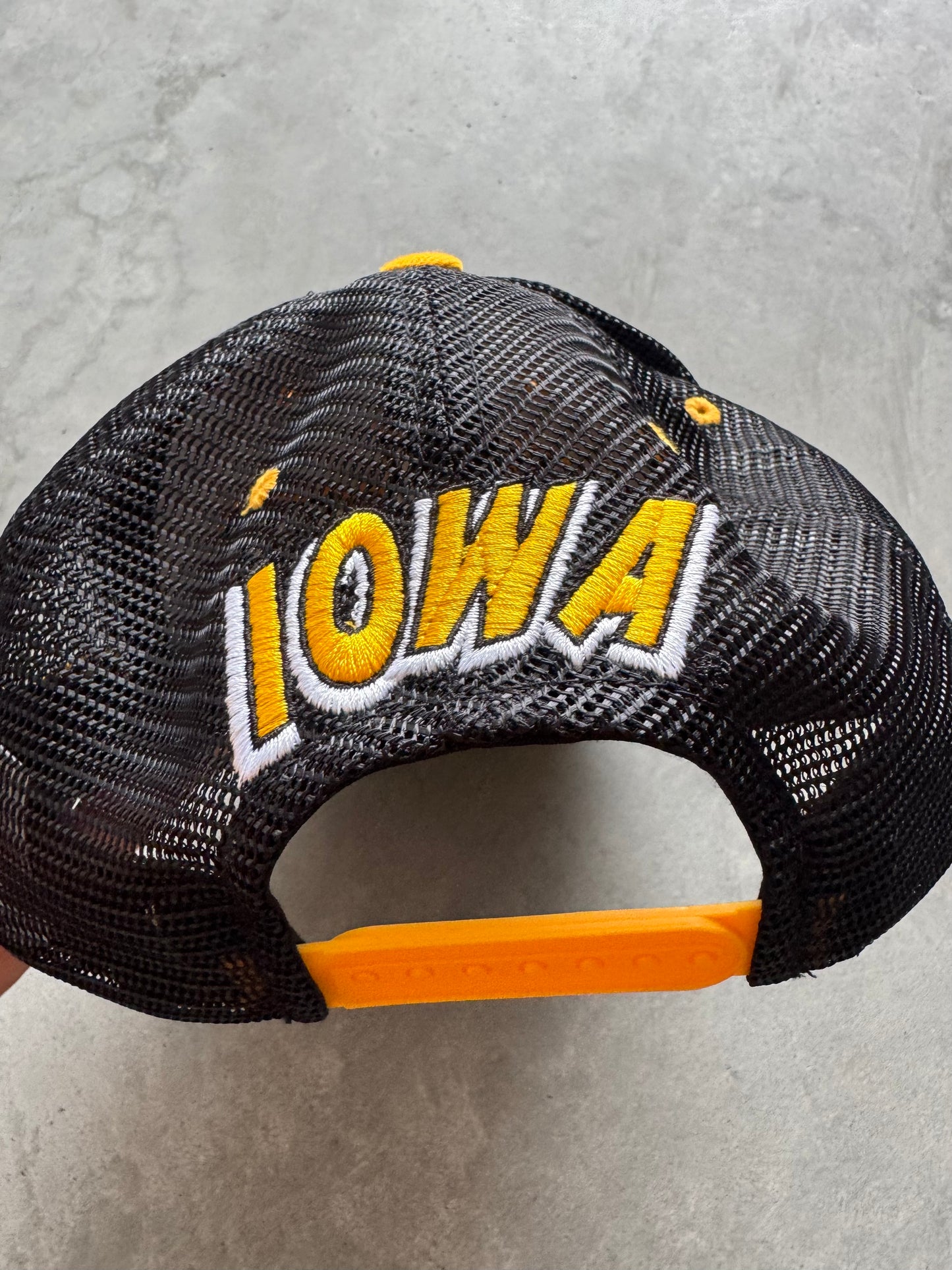 Vintage Iowa Hawkeyes Hat