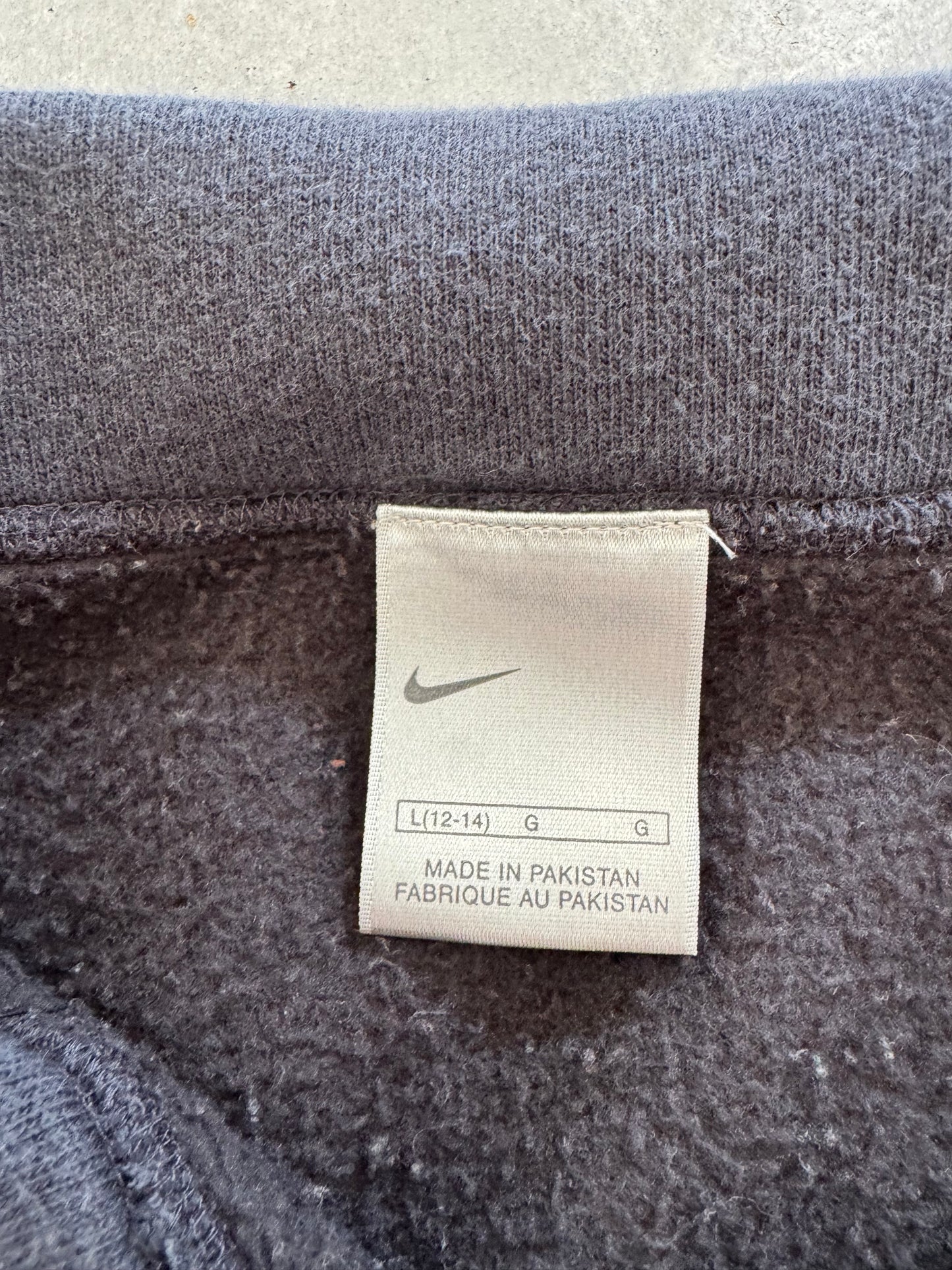 Vintage 00s Nike Sweatshirt - L