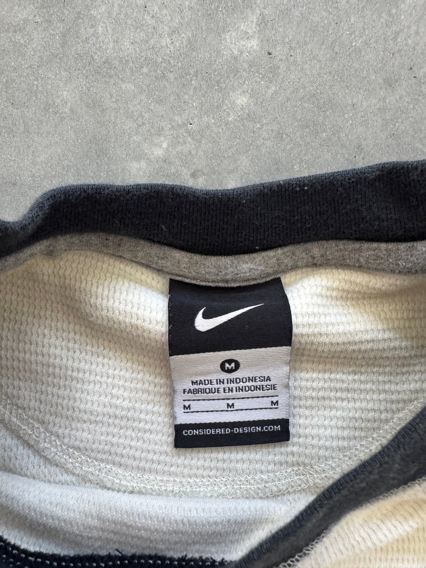 Iowa Hawkeyes Nike Waffle Knit Longsleeve - M