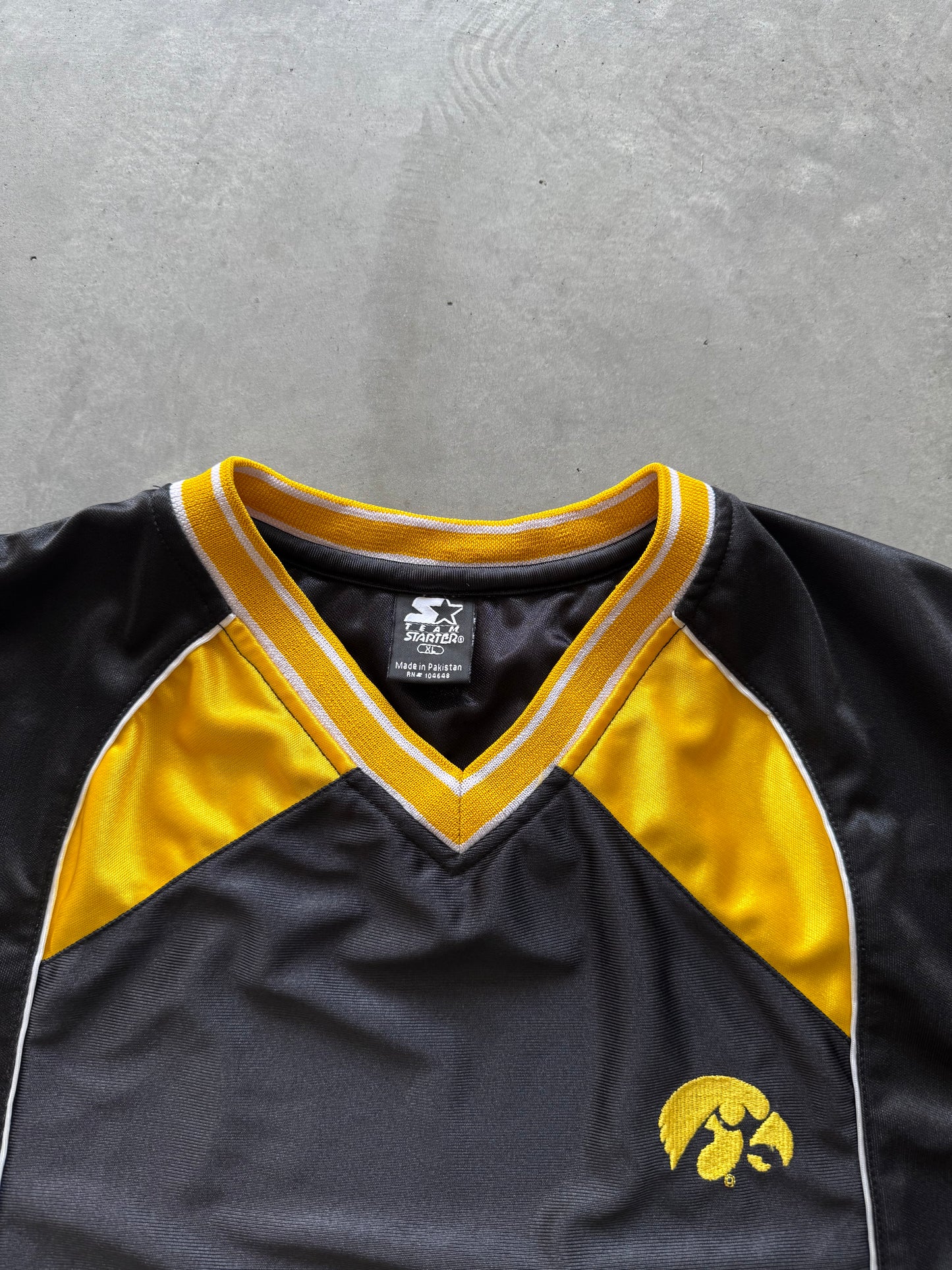 Vintage Iowa Hawkeyes Starter Cutoff - XL