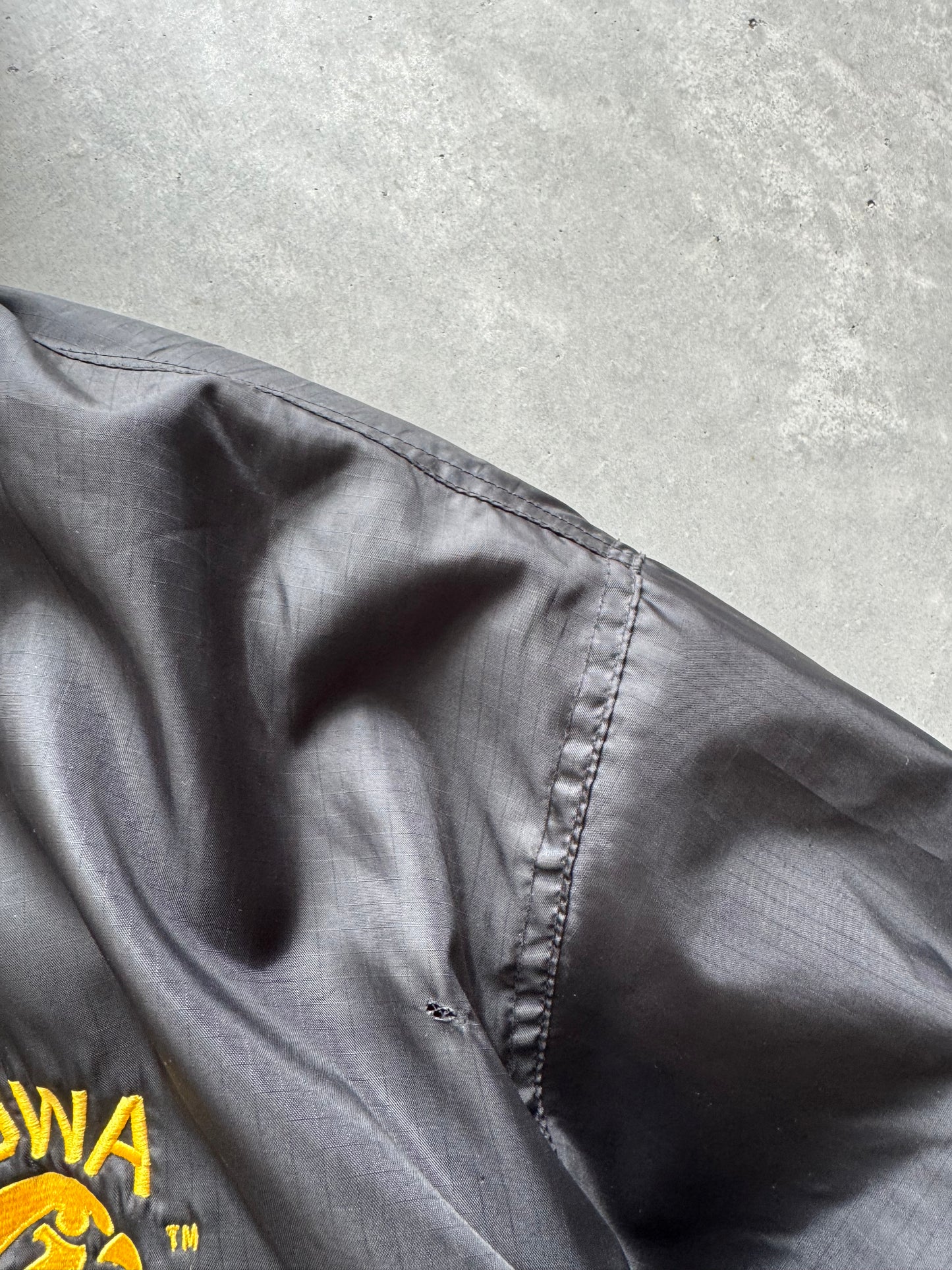Vintage Iowa Hawkeyes Raincoat - M