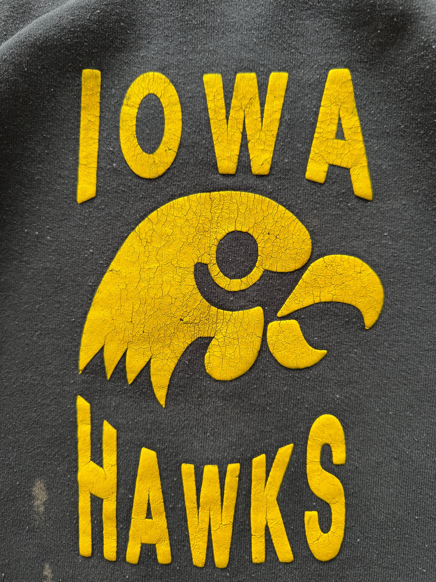 Vintage 1980s Iowa Hawks Sweatshirt - L