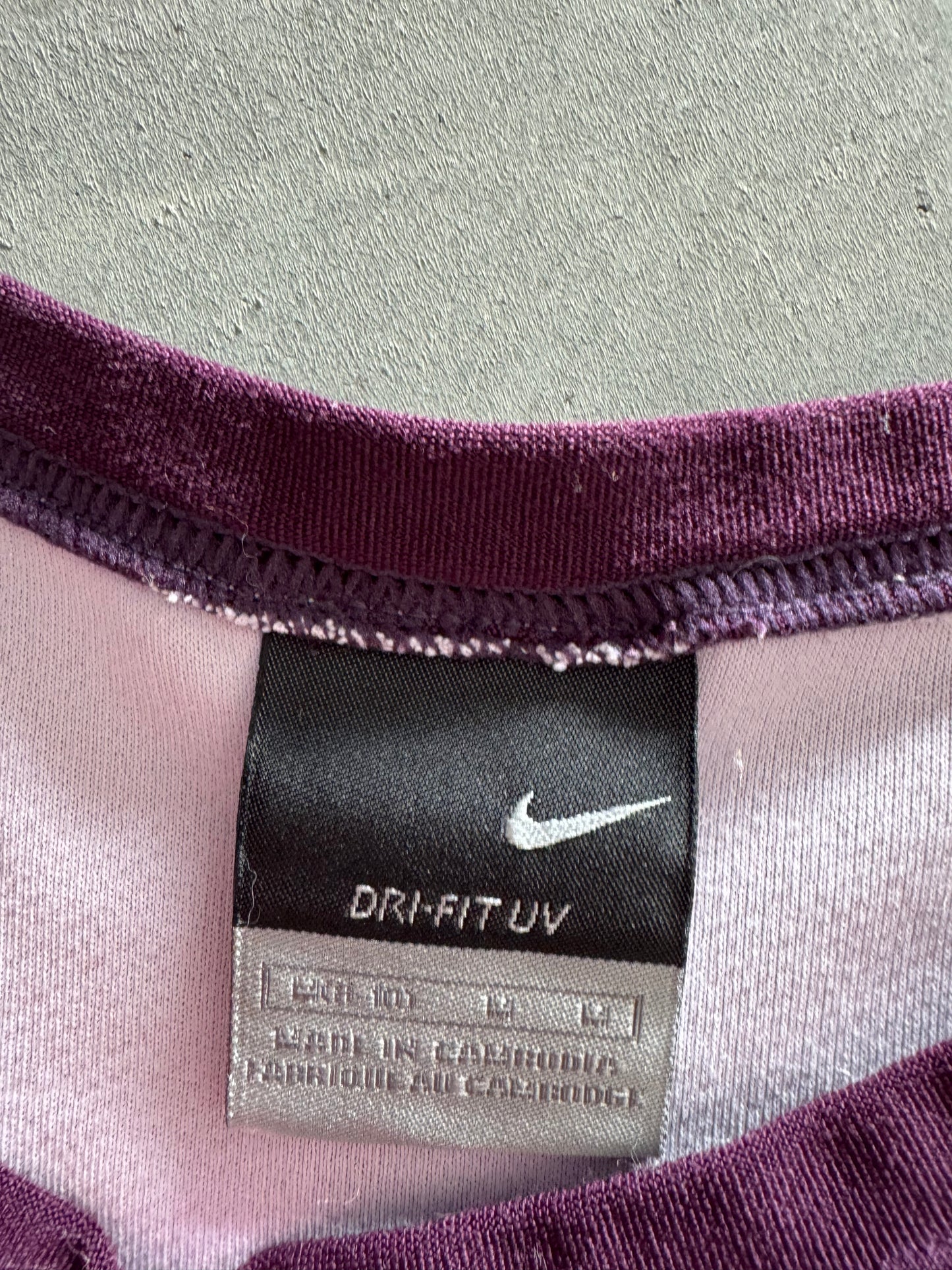 Vintage Nike Women’s Tee - L