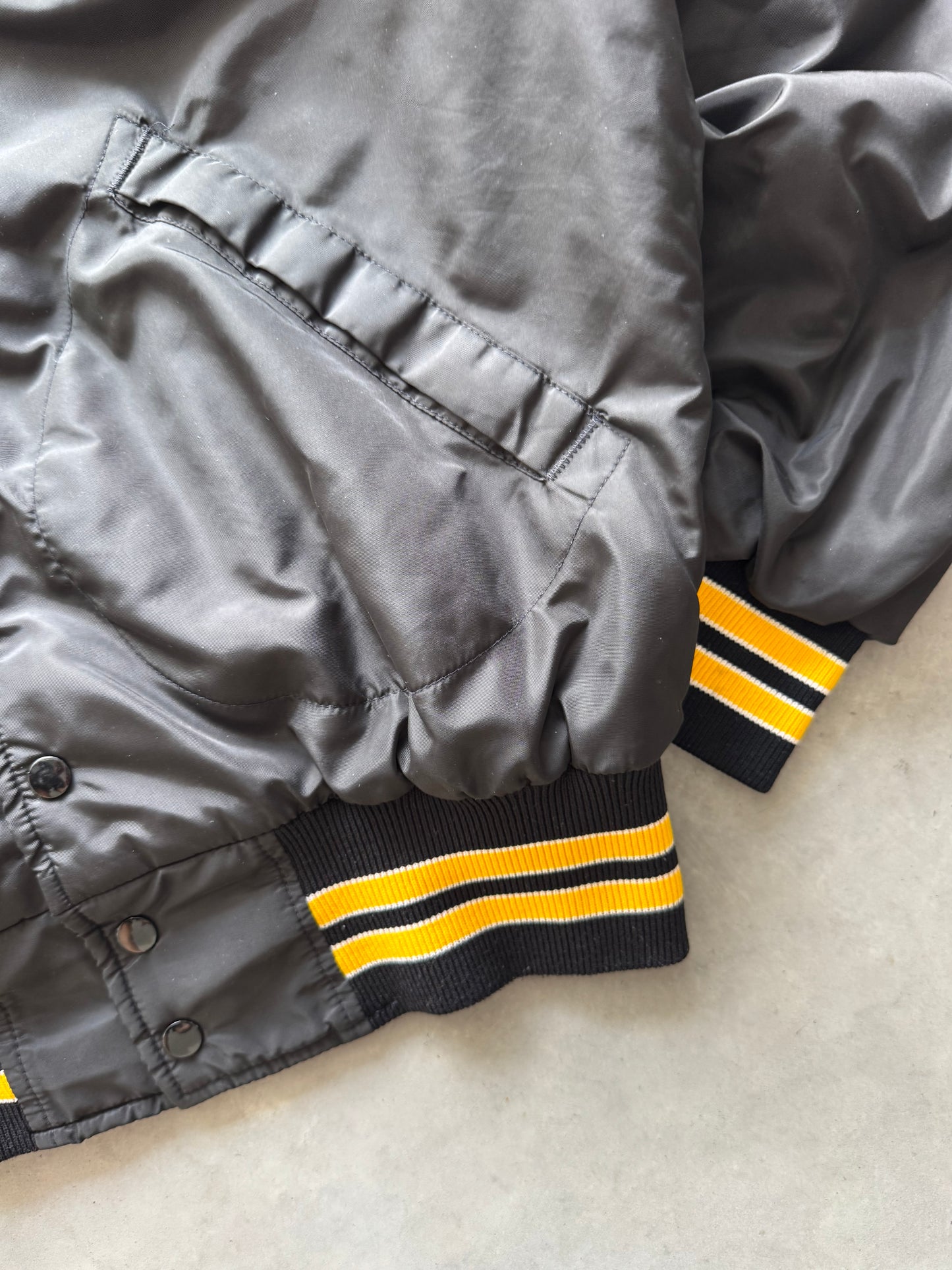 Vintage 70s/80s Iowa Hawkeyes Bomber Jacket - M