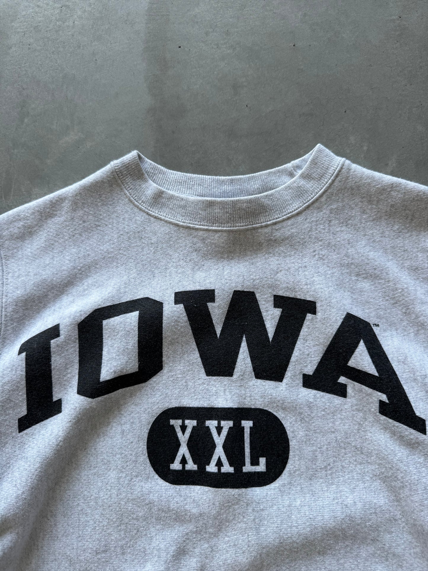 Iowa Hawkeyes Champion Sweatshirt - S