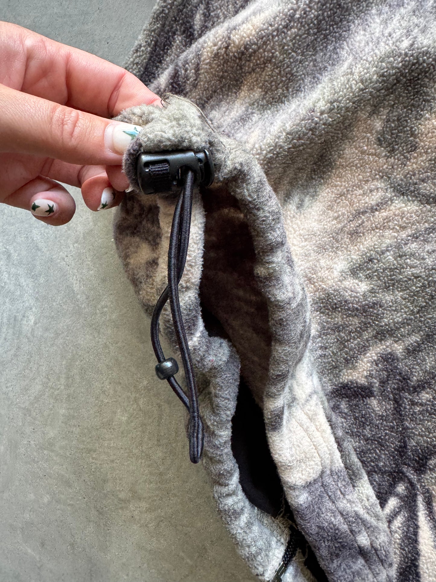 Camo Cabela’s Fleece Quarter Zip - M