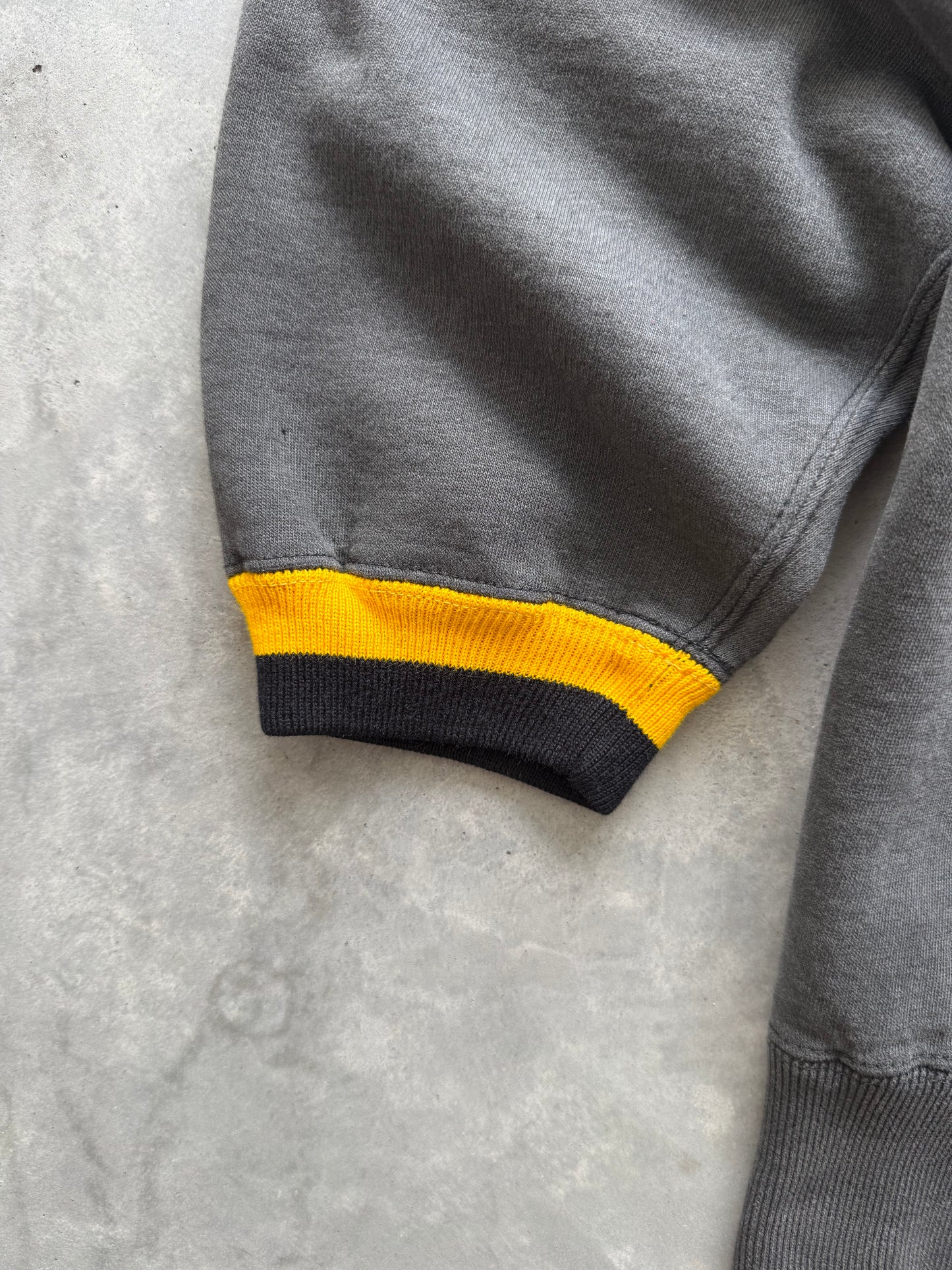 Vintage 90s Iowa Hawkeyes Sweatshirt - L