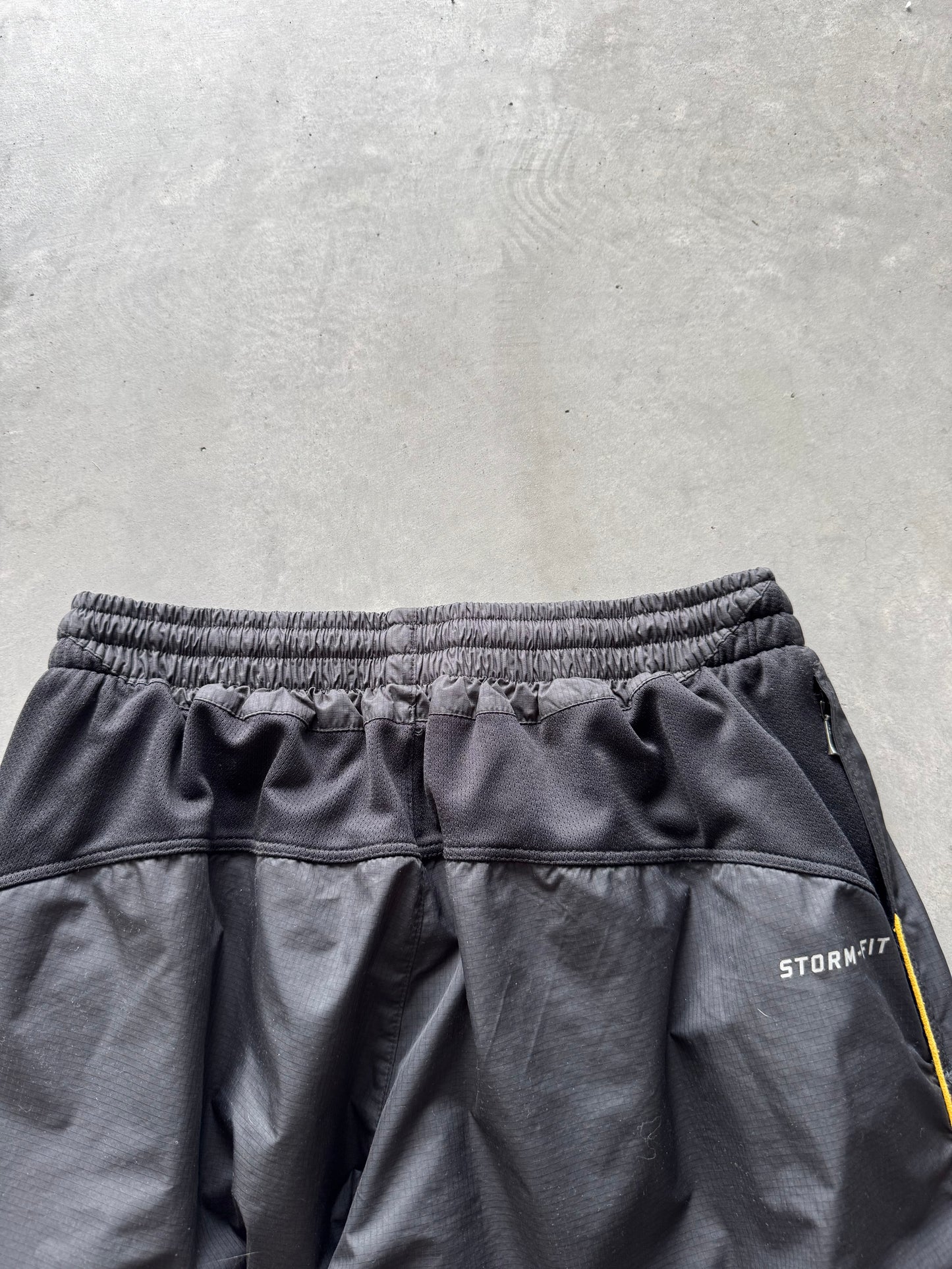 Iowa Hawkeyes Nike Track Pants - M