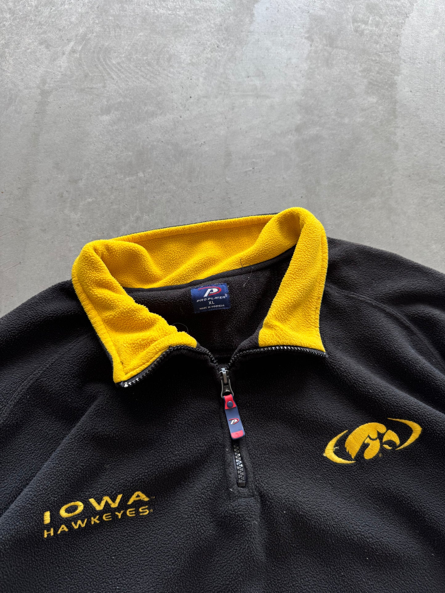 Vintage Iowa Hawkeyes Fleece Quarterzip - XL