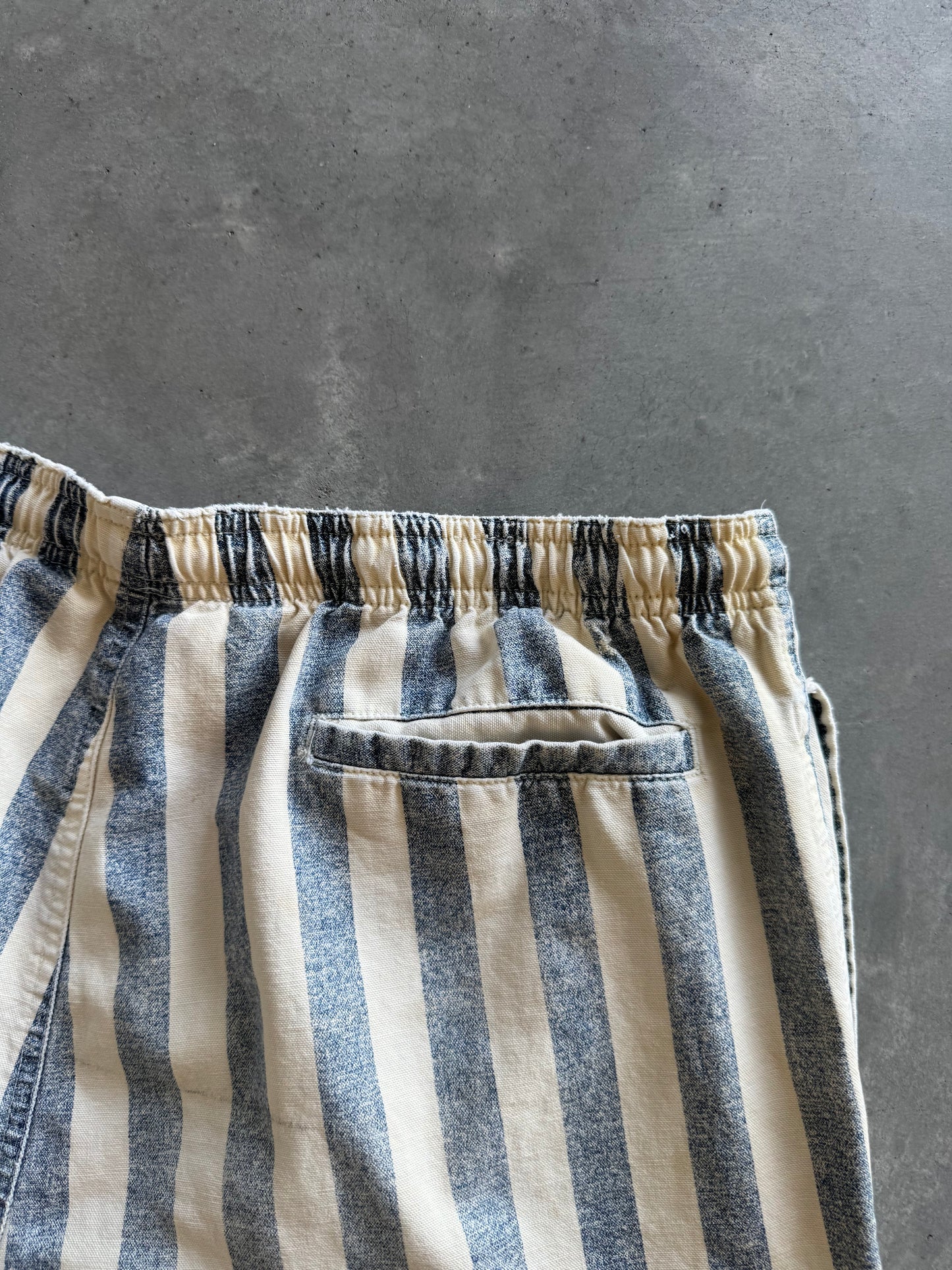 Vintage St. John’s Bag Striped Shorts - L