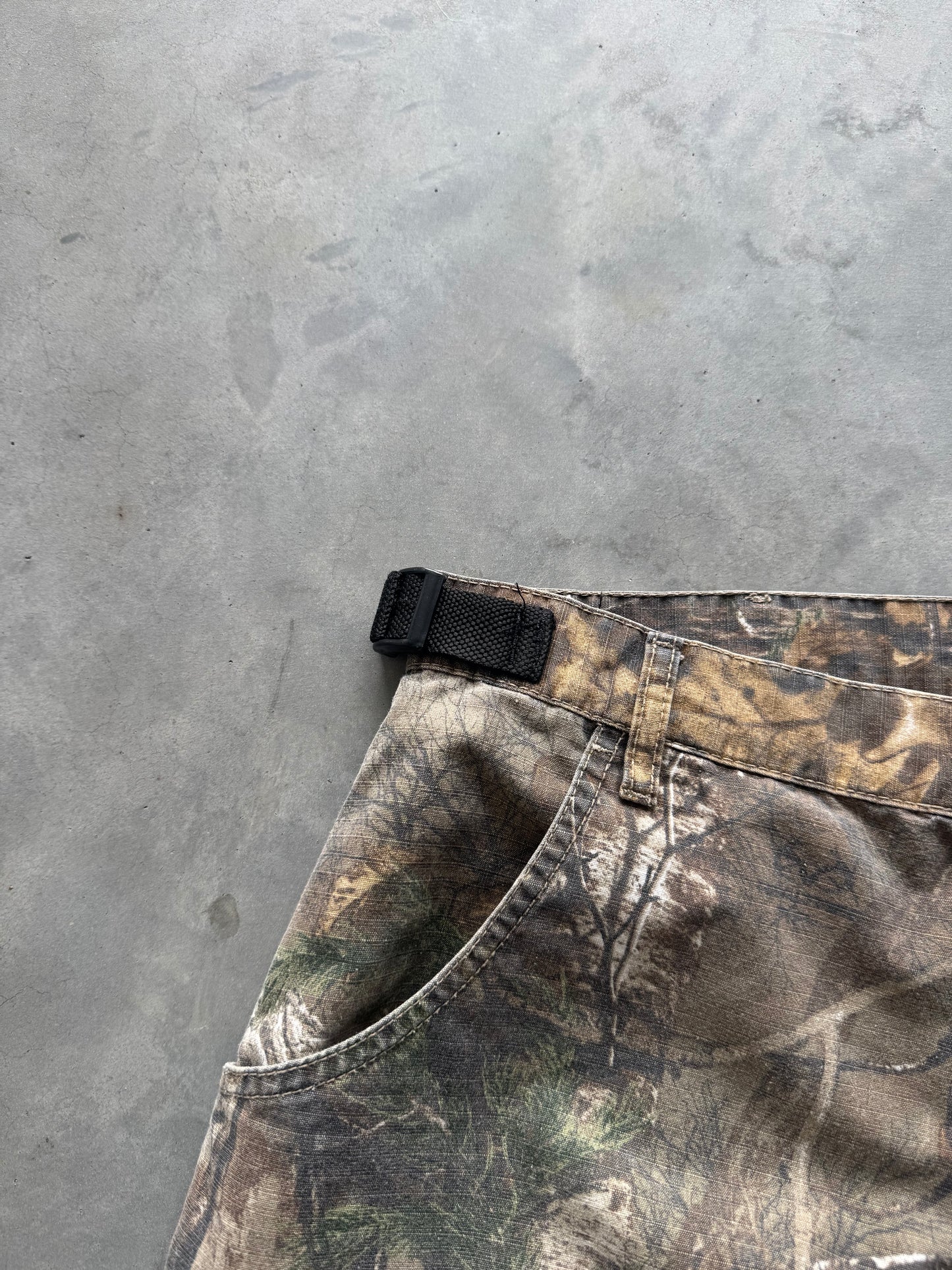 Camo Pants - L