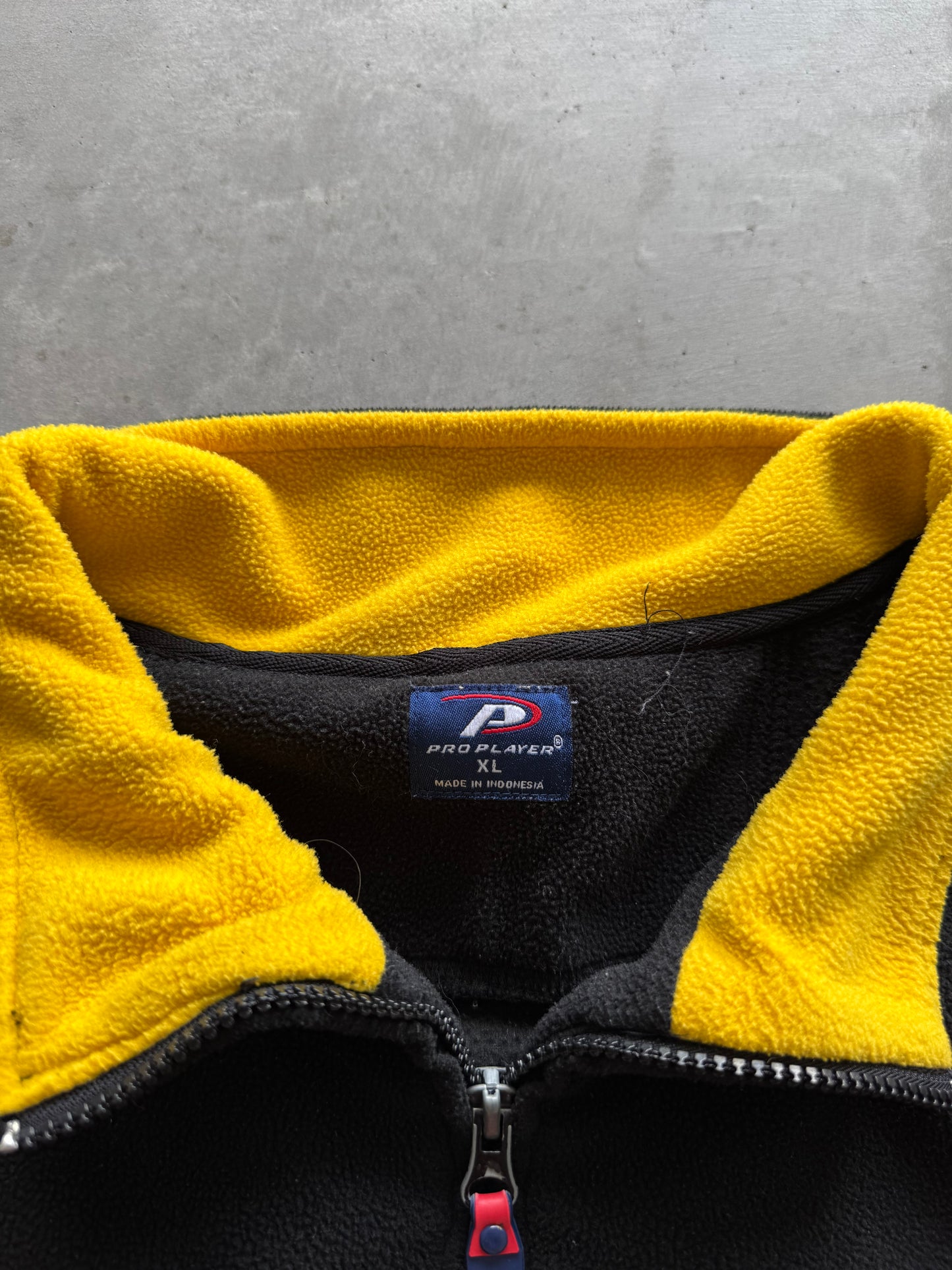 Vintage Iowa Hawkeyes Fleece Quarterzip - XL