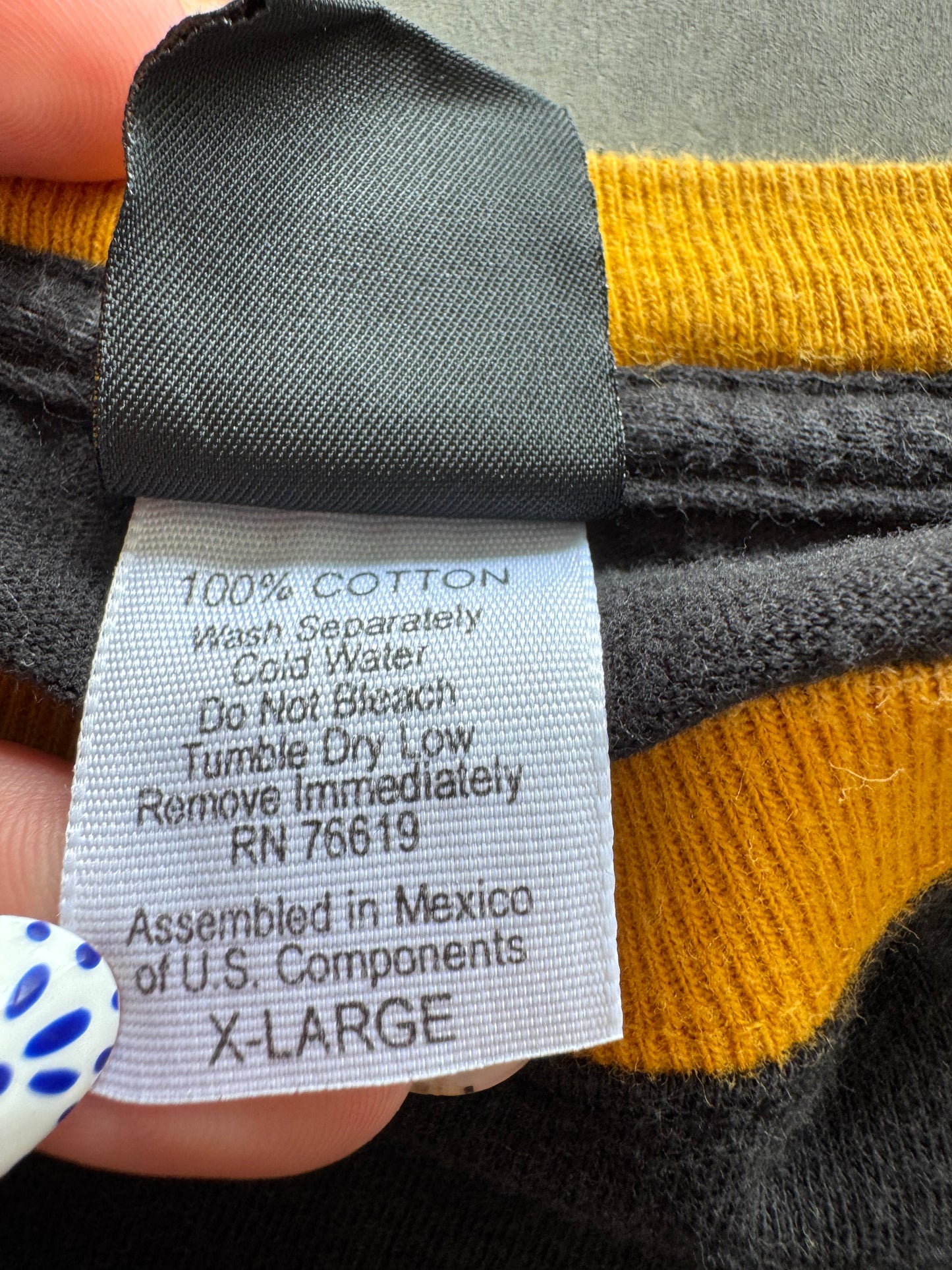 Vintage 90s Iowa Hawkeyes Football Tee - XL