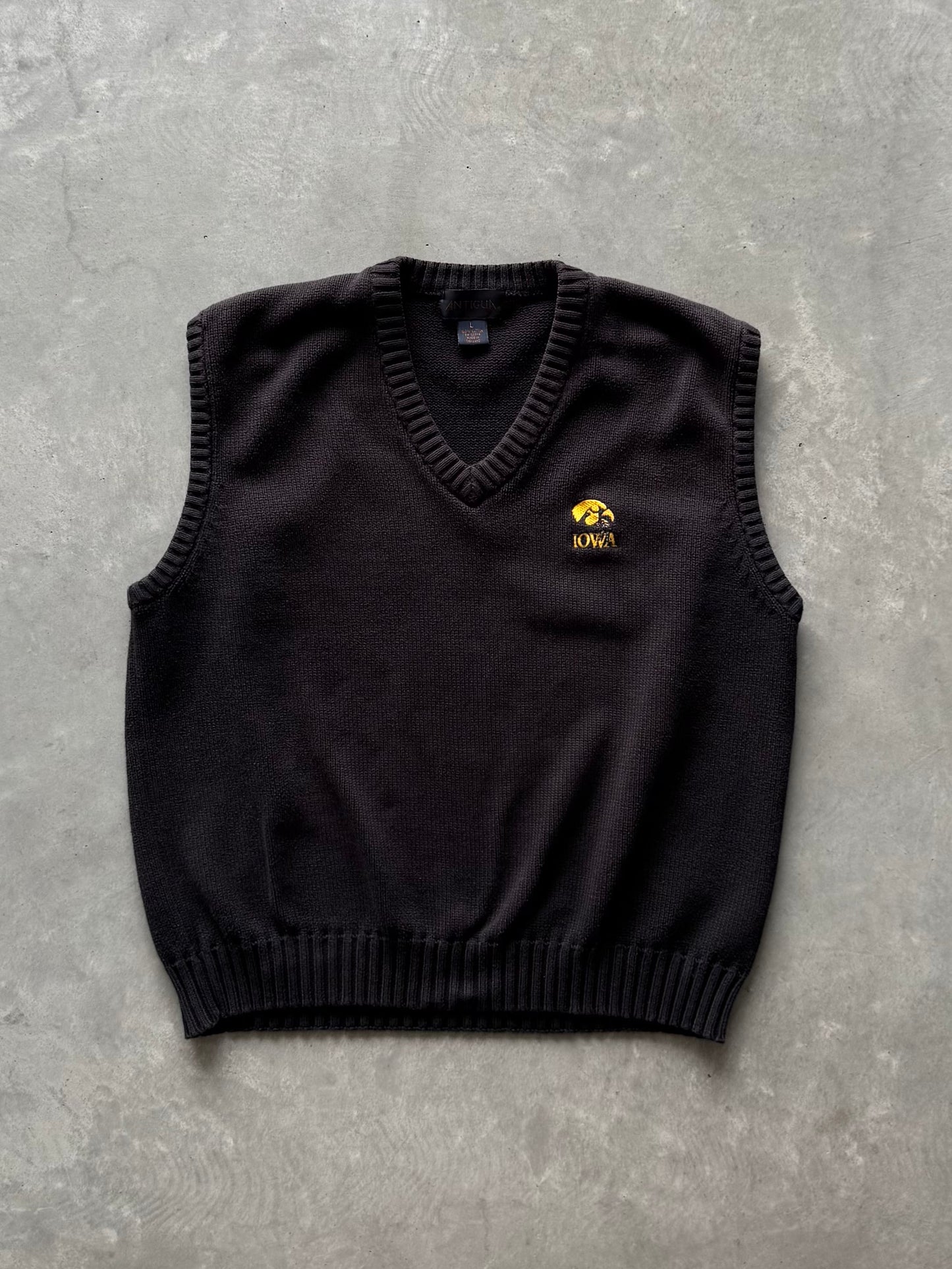 Vintage Iowa Hawkeyes Sweater Vest - L