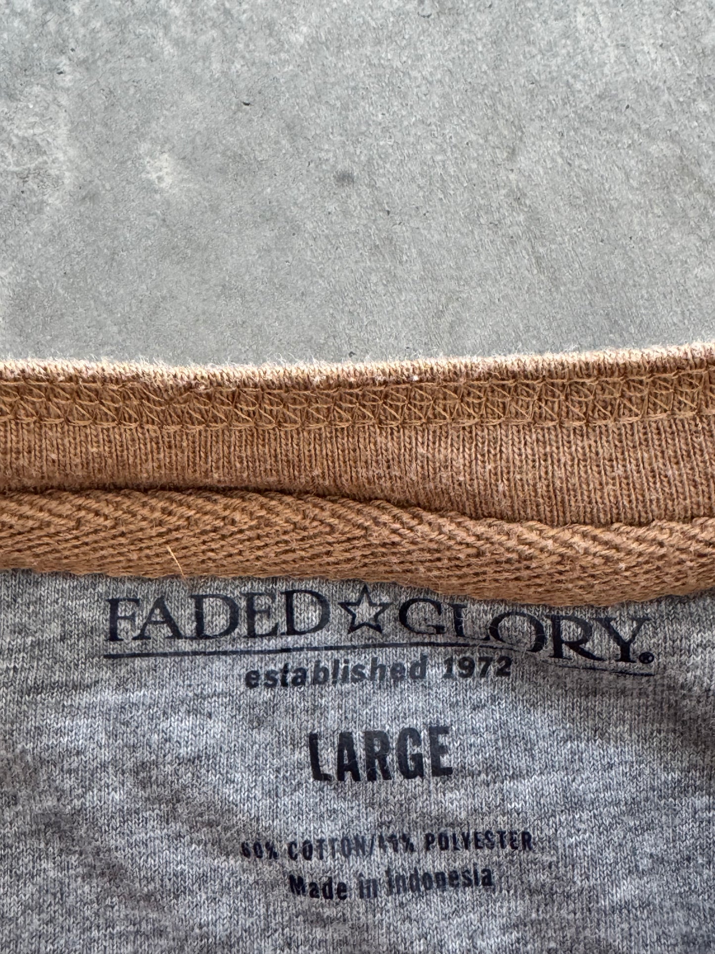 Vintage Faded Glory Waffle Knit - L