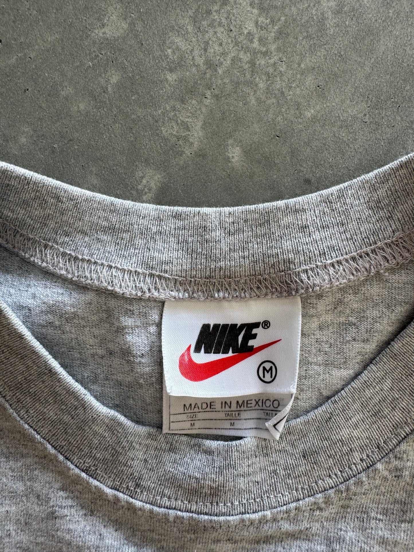 Vintage 90s Nike Cutoff Tee - M