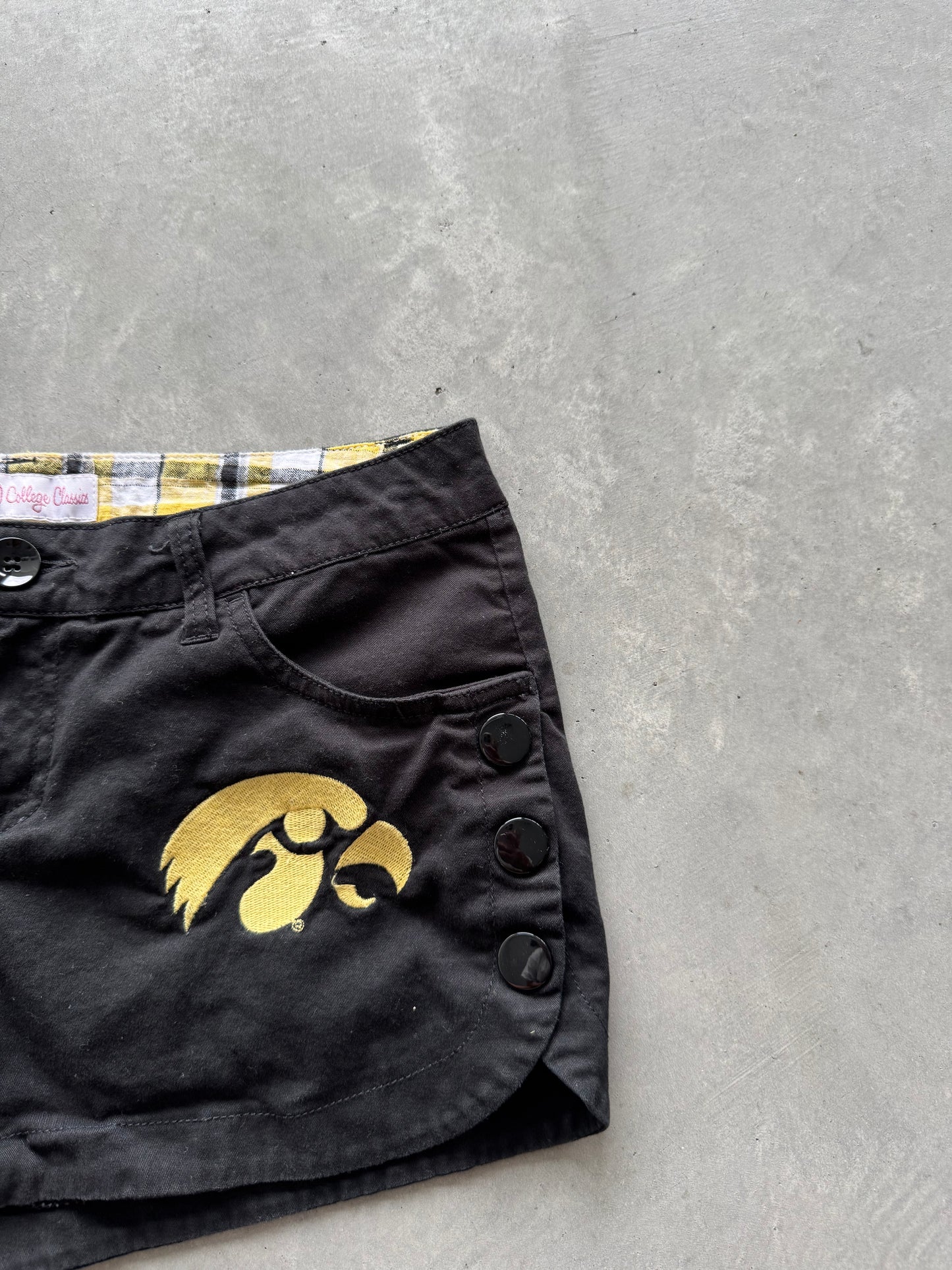Vintage Iowa Hawkeyes Mini Shorts - 30x3