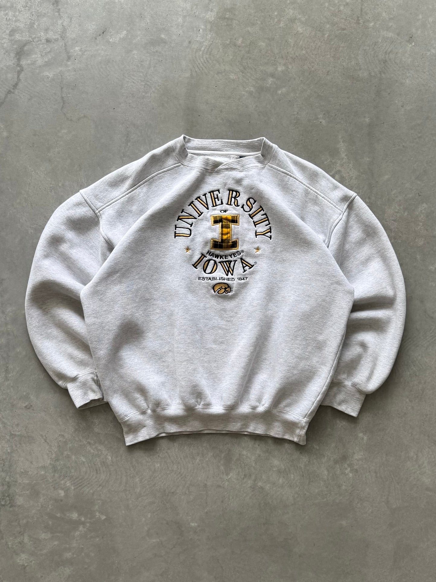 Vintage Iowa Hawkeyes Sweatshirt - L
