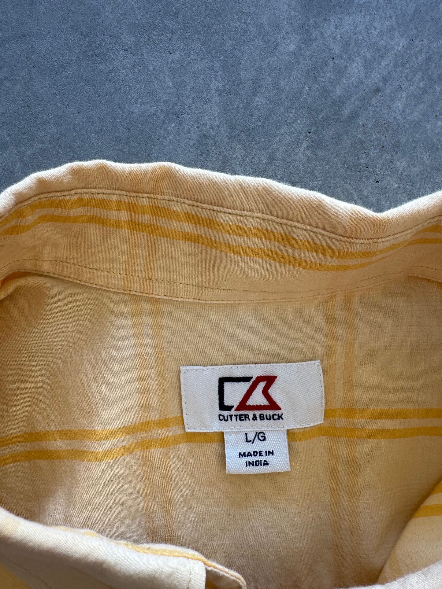 Vintage Iowa Hawkeyes Button Up - L