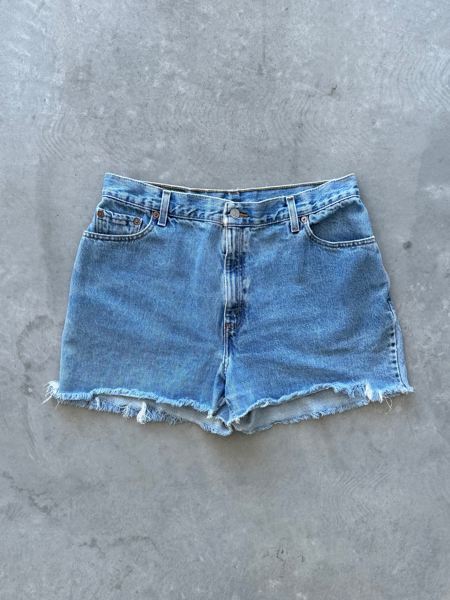 Vintage Levi’s Denim Shorts - 32x3