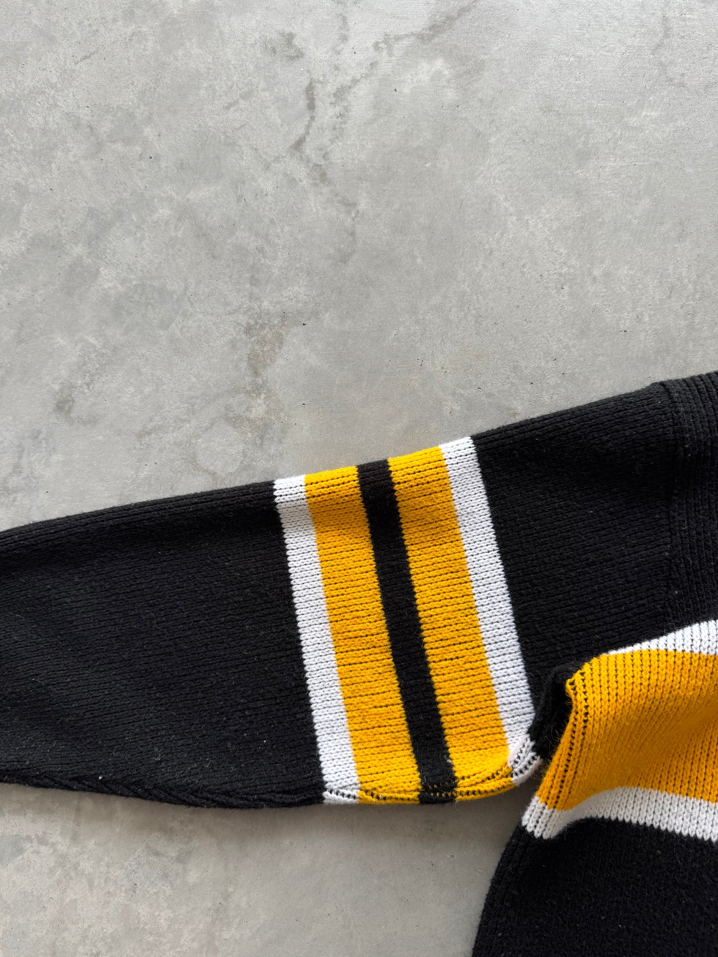 Vintage Iowa Hawkeyes Sweater - M