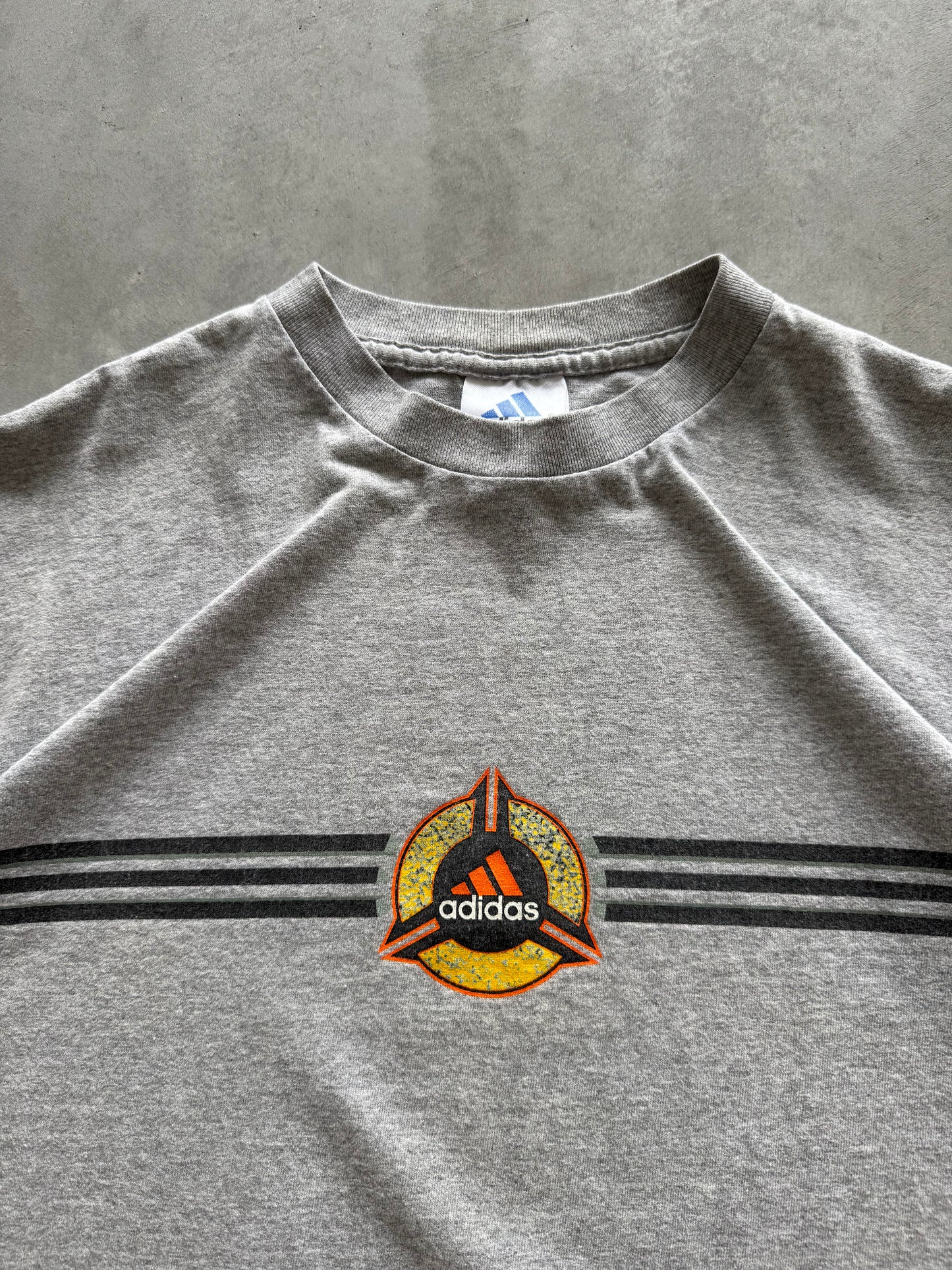 Vintage 90s Adidas Tee - M