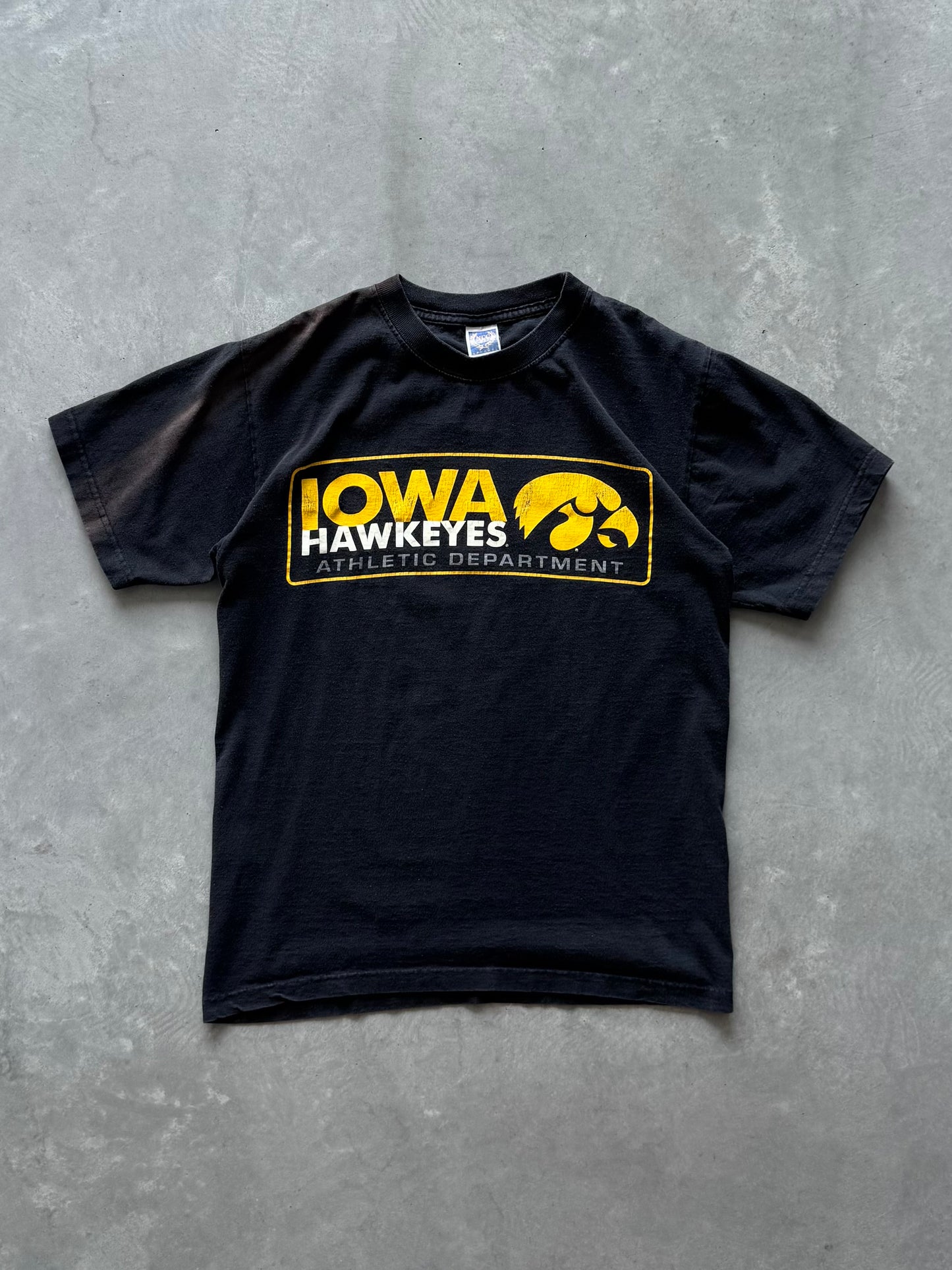 Vintage Iowa Hawkeyes Athletic Dept. Tee - M