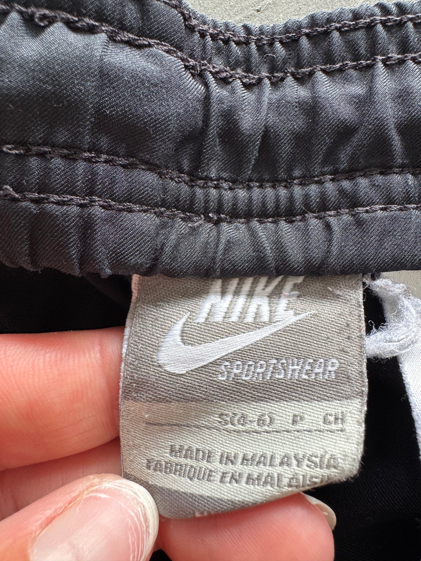 Vintage 00s Nike Track Shorts - S
