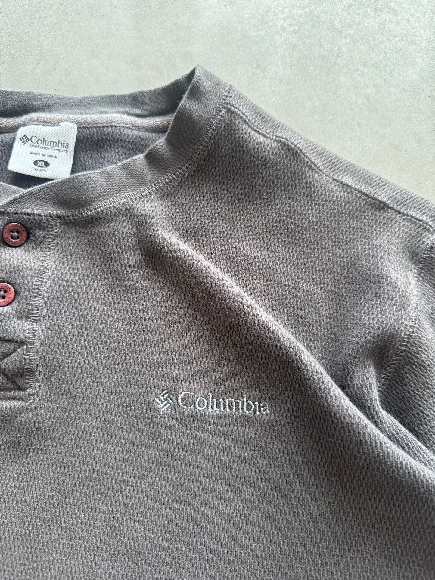 Vintage Columbia Longsleeve - XL