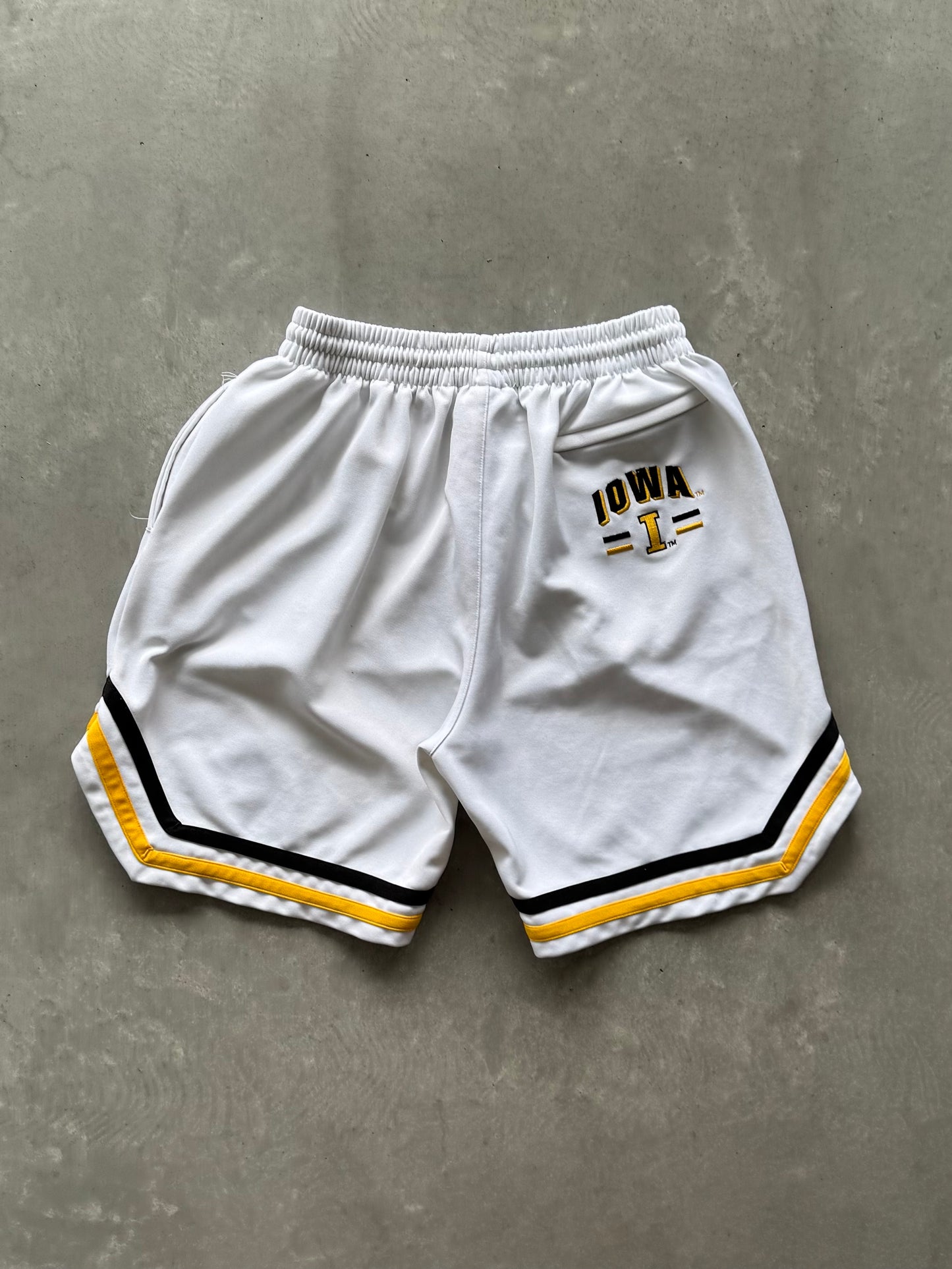 Vintage Iowa Hawkeyes Colosseum Shorts - XL