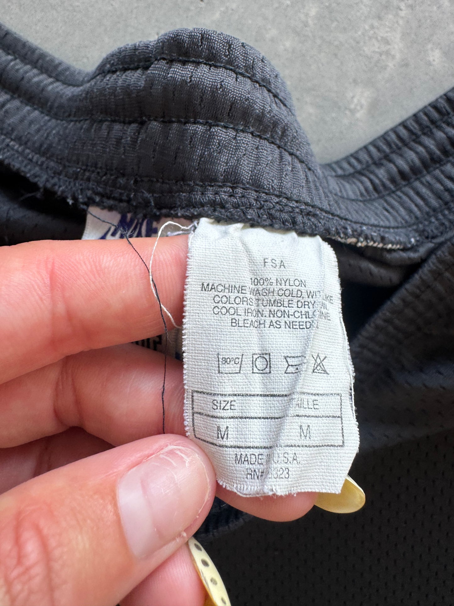 Vintage 90s Nike Track Shorts - M