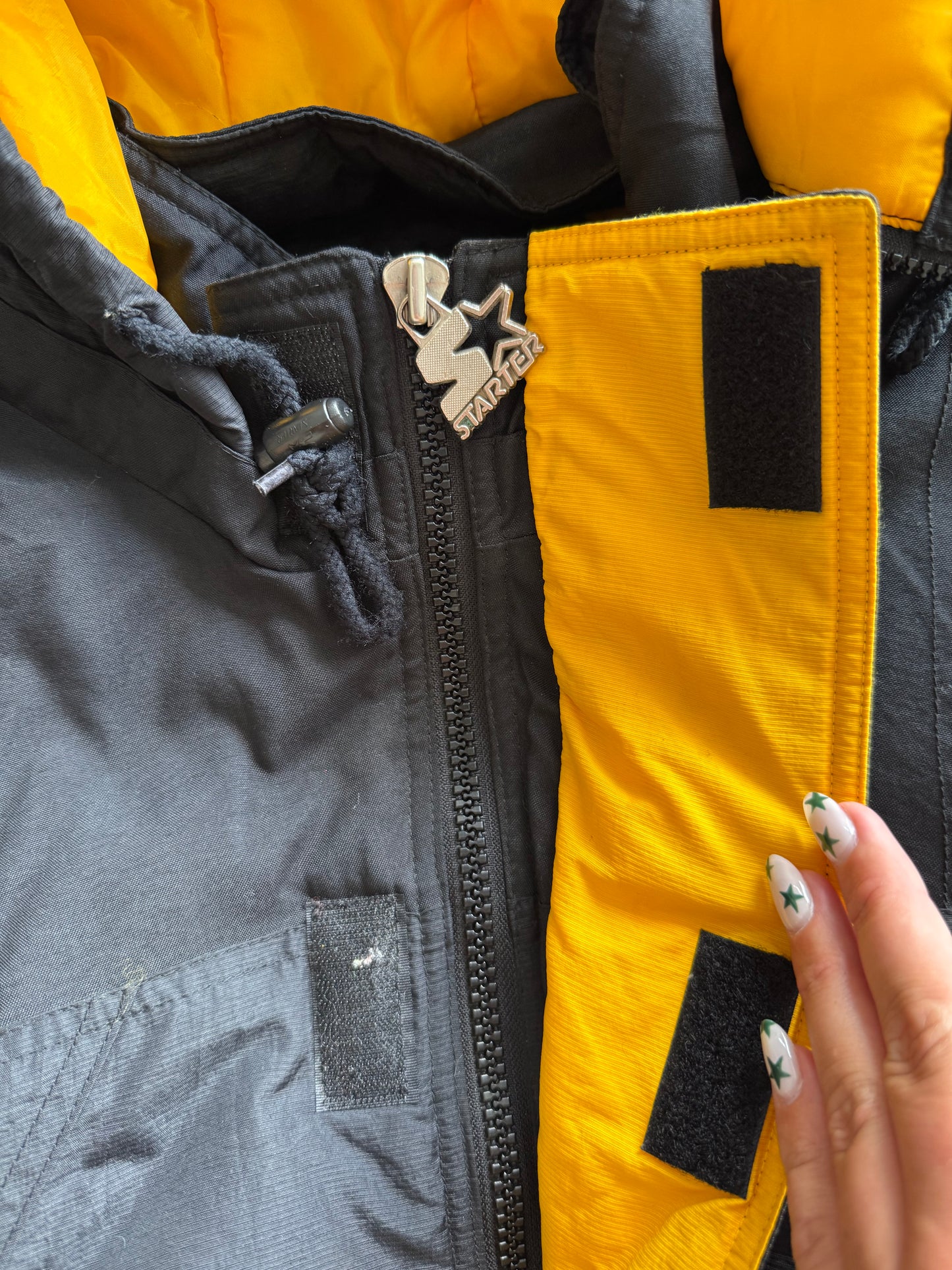 Vintage 90s Starter Iowa Hawkeyes Coat - XXL