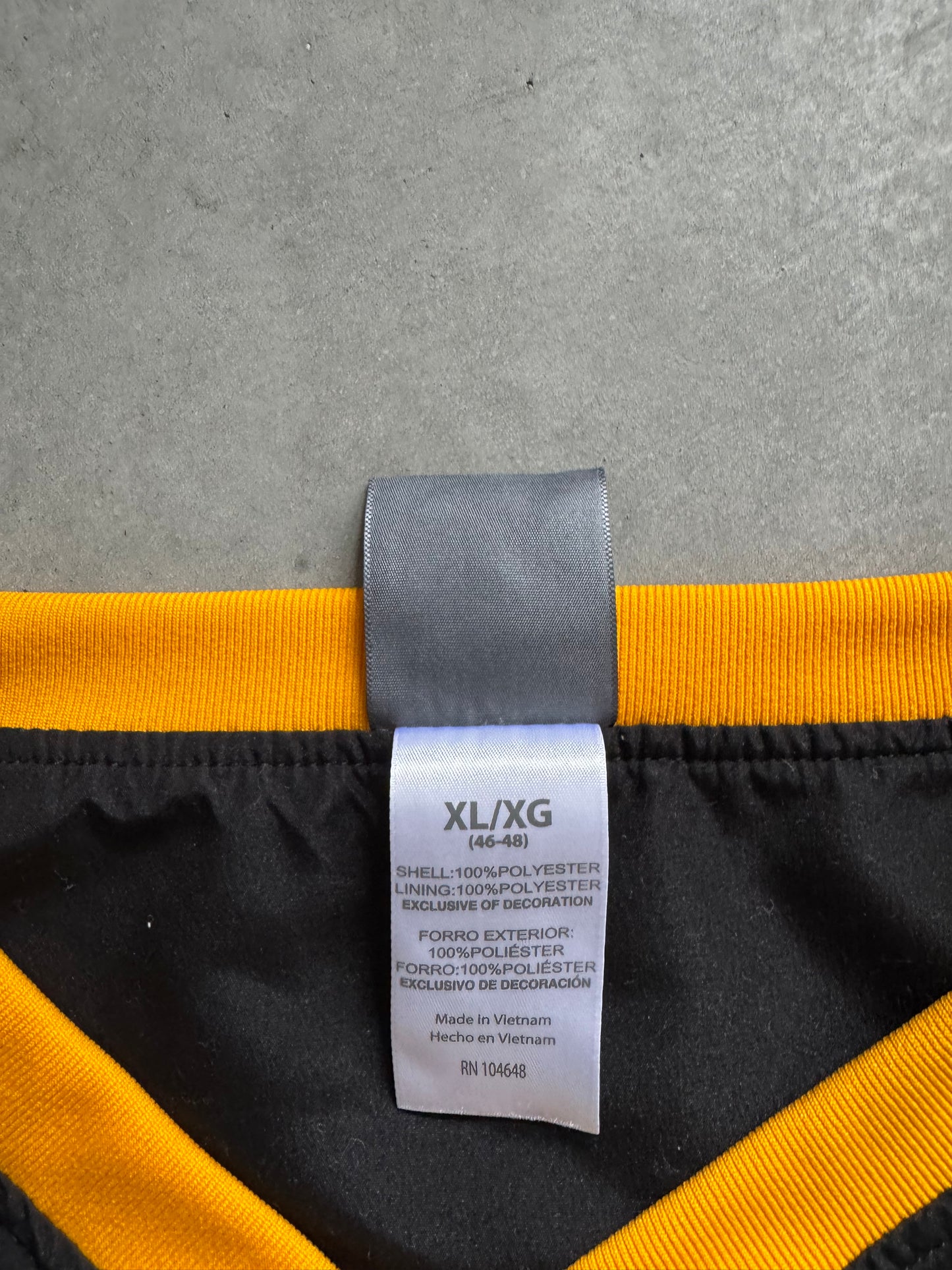 Vintage Iowa Hawkeyes Windbreaker - XL