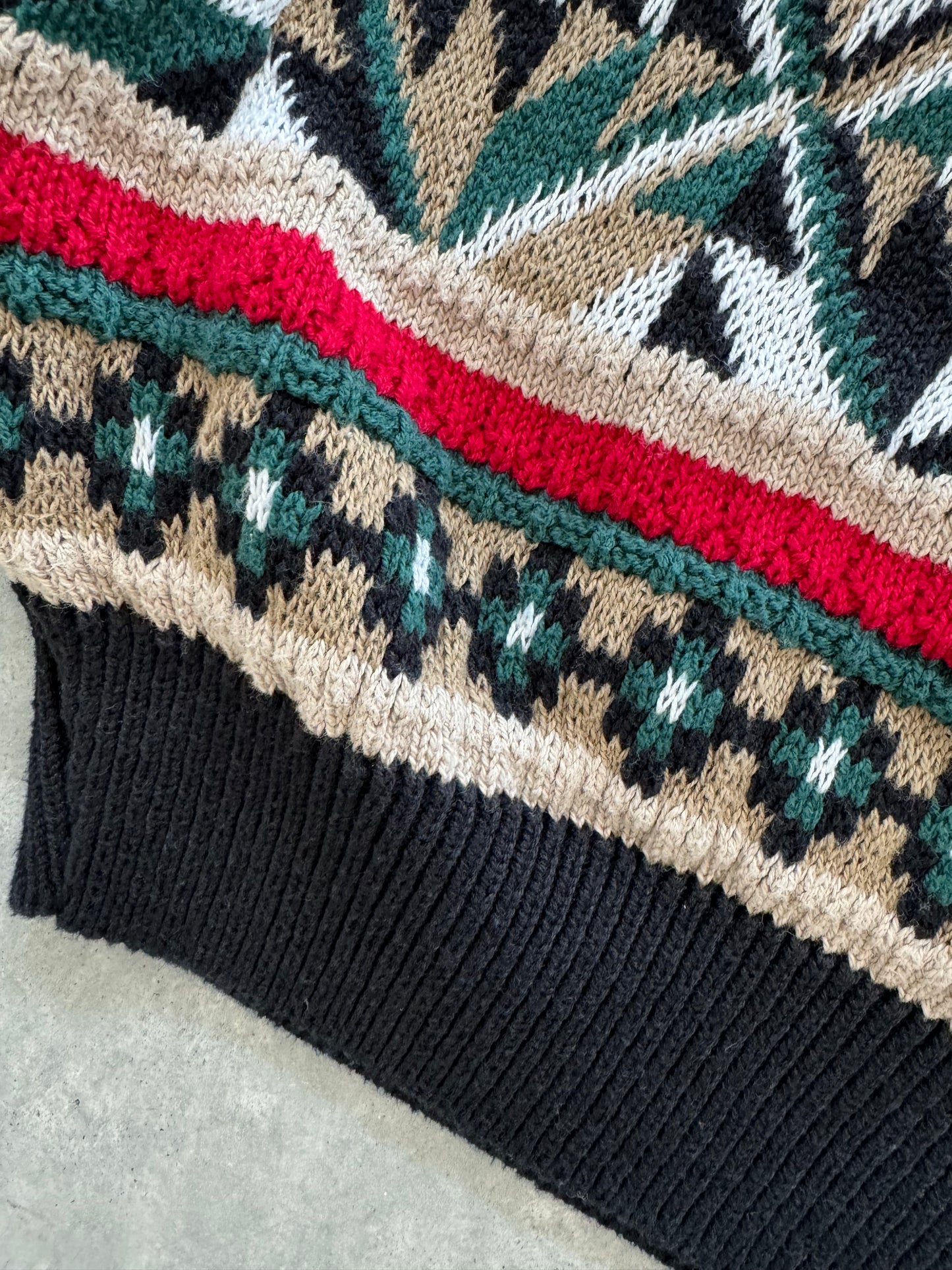 Vintage Sweater - L