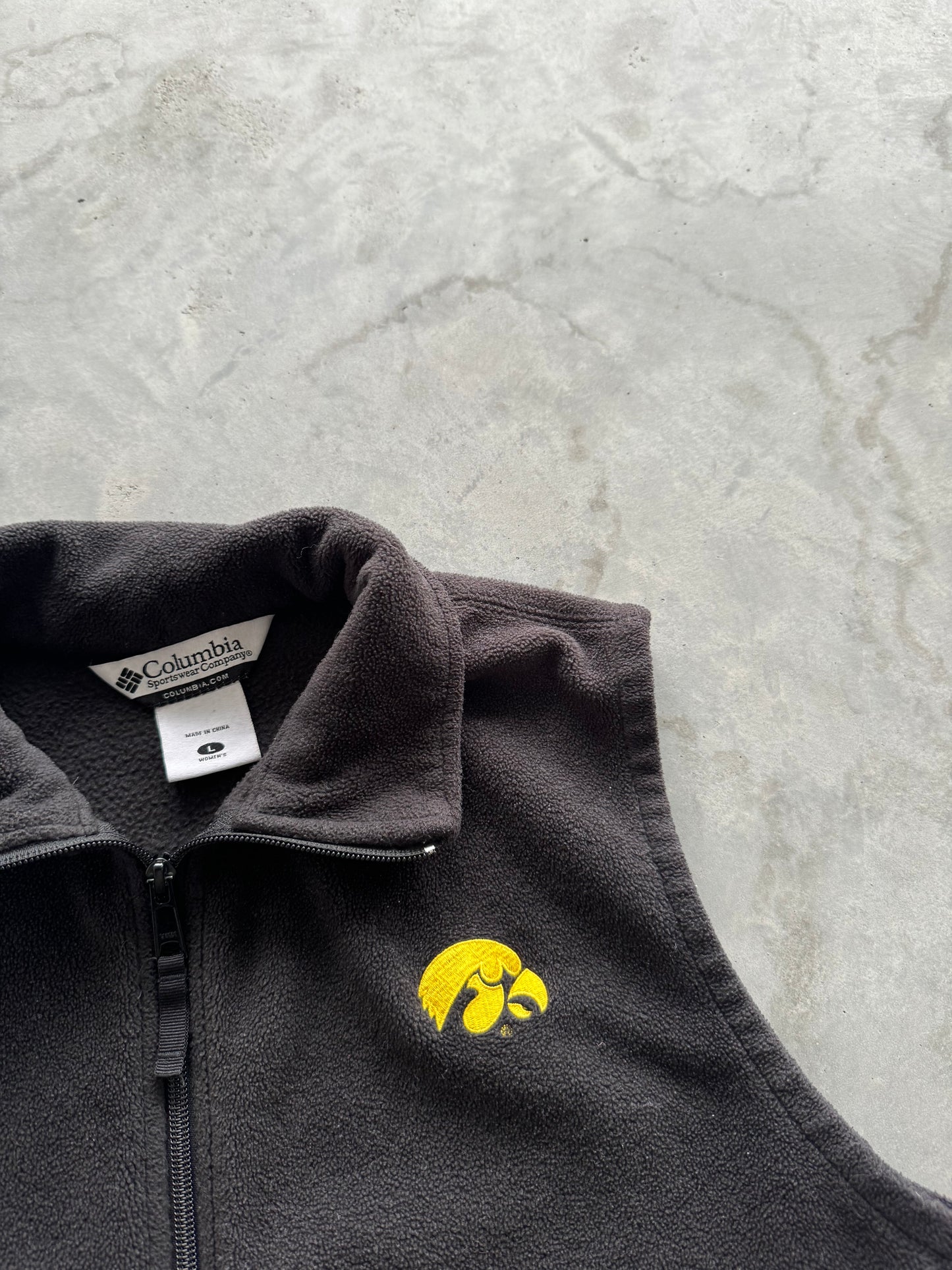 Vintage Iowa Hawkeyes Fleece Vest - L