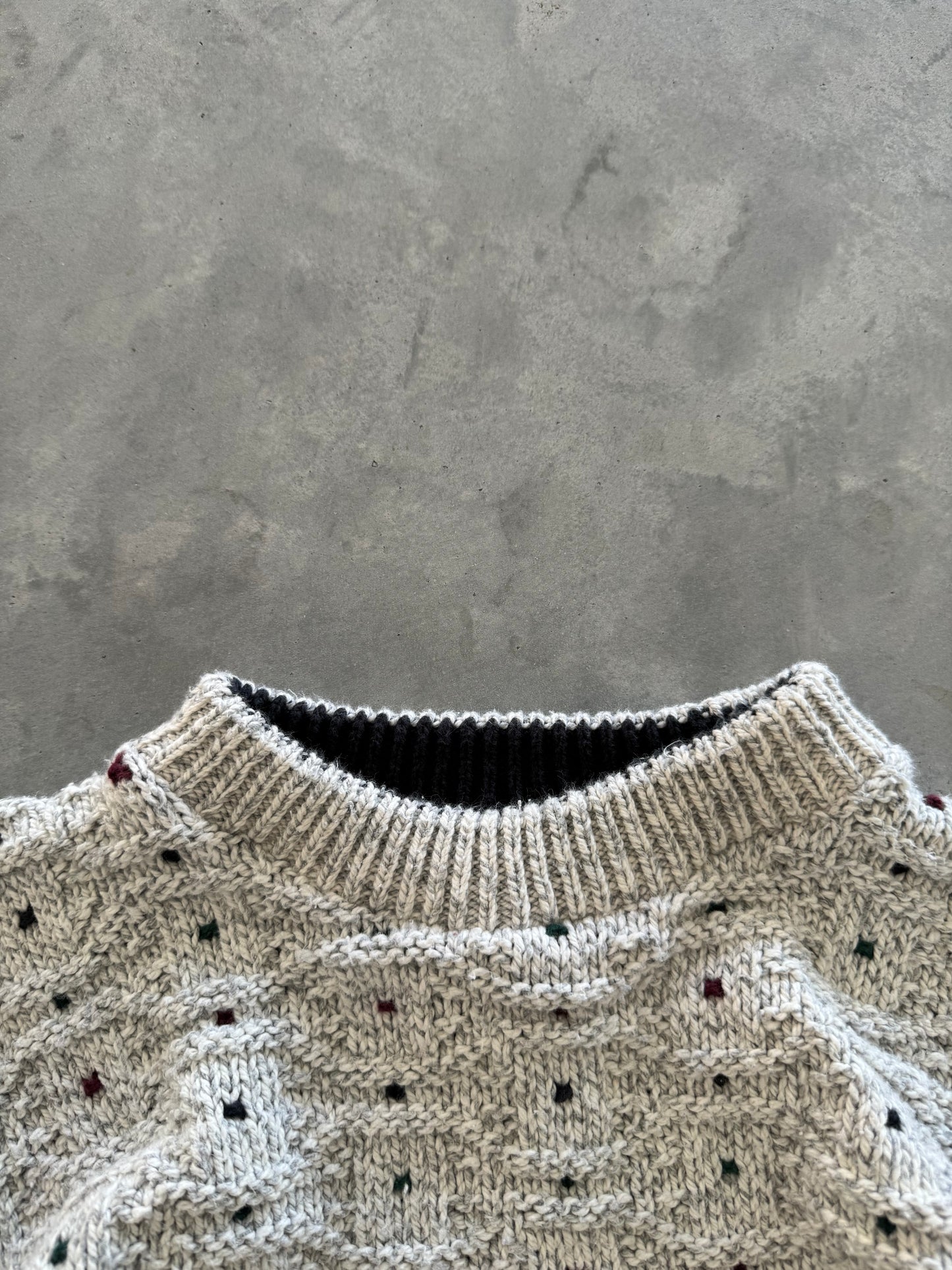 Vintage Sweater - L